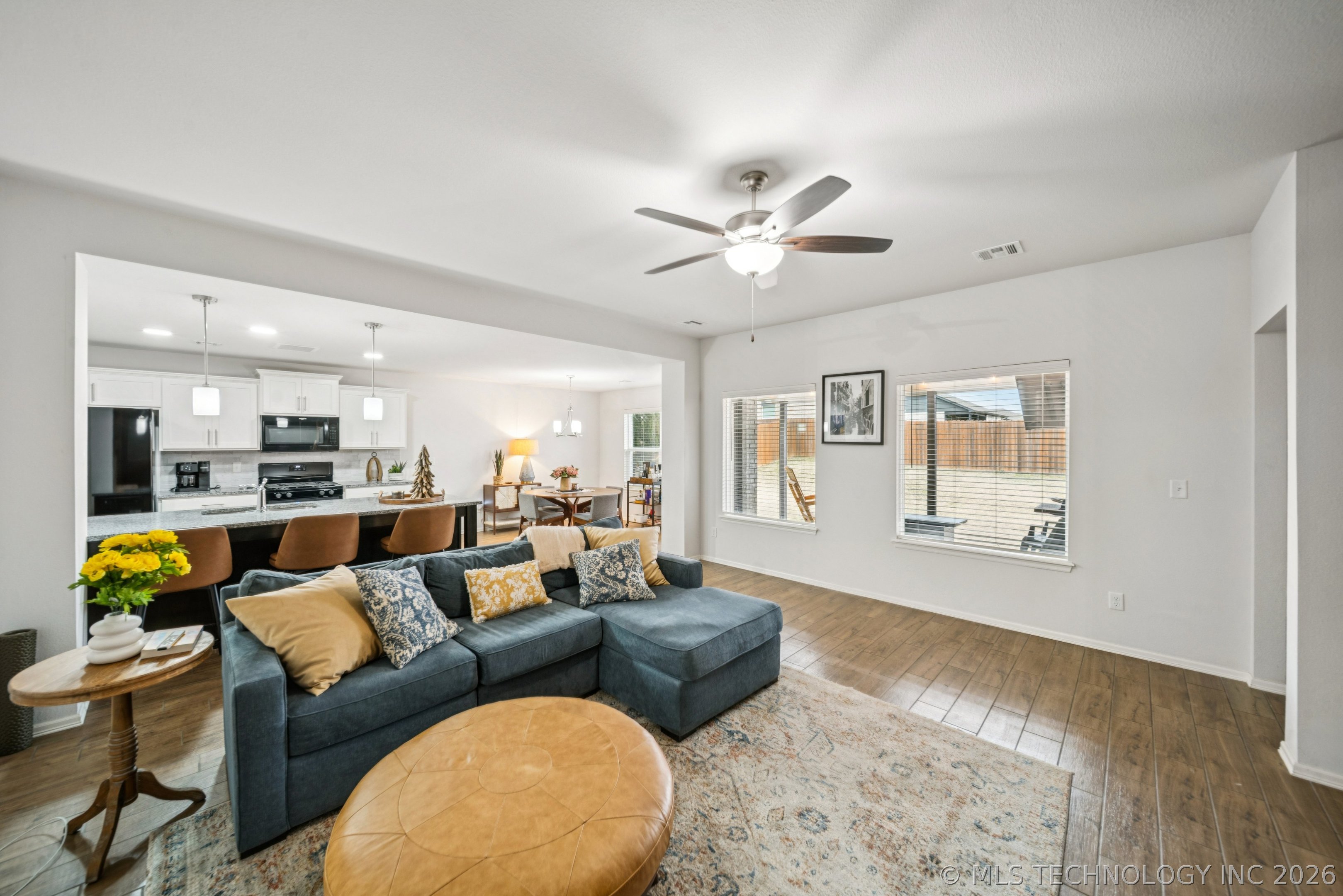 14321 S Harvard Place Property Photo 5