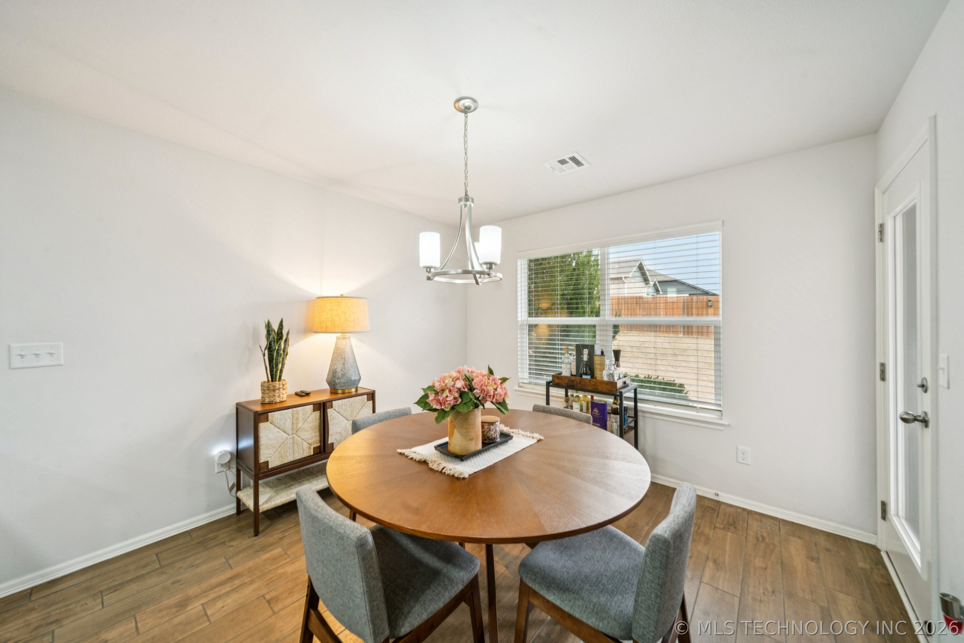 14321 S Harvard Place Property Photo 9