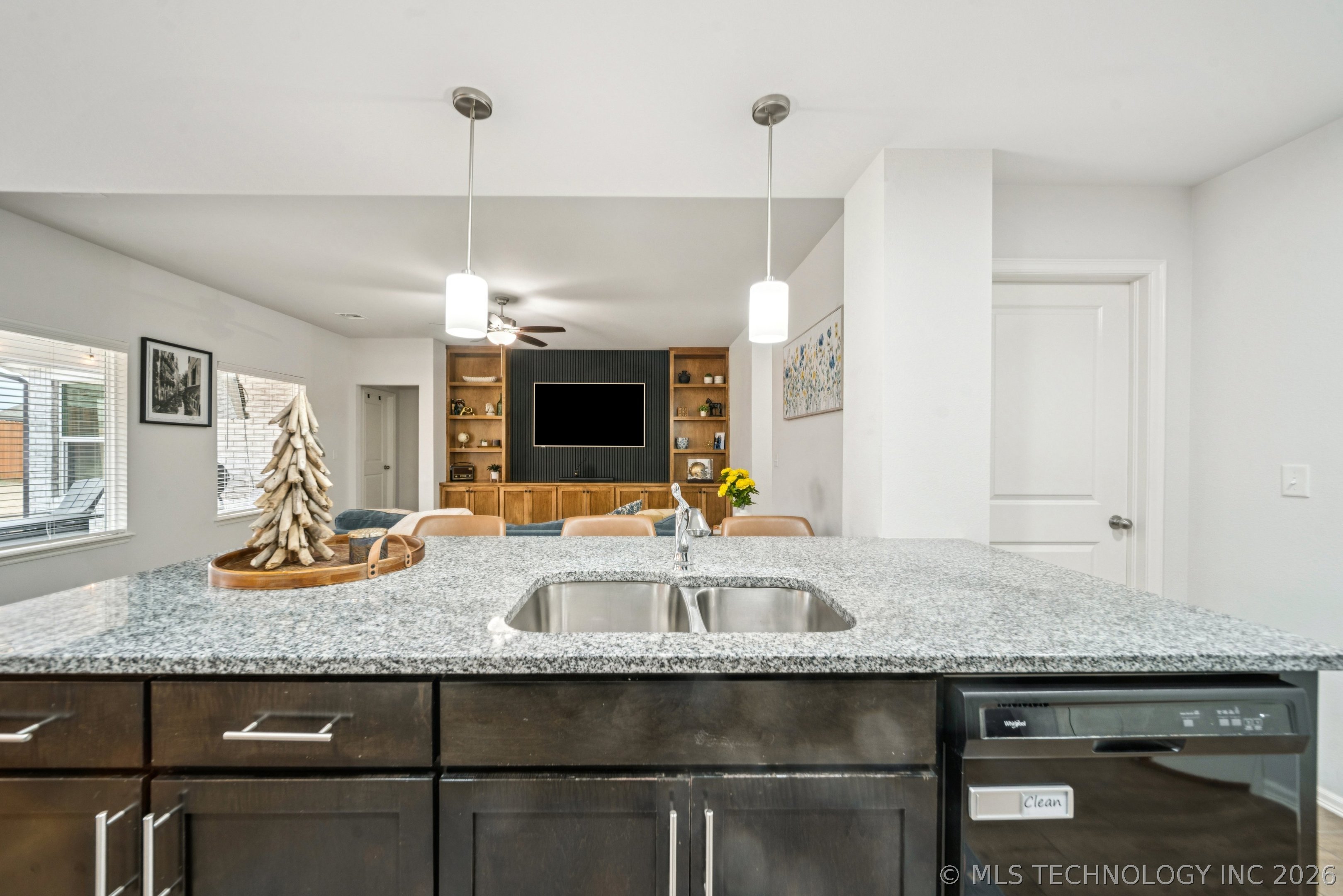 14321 S Harvard Place Property Photo 13