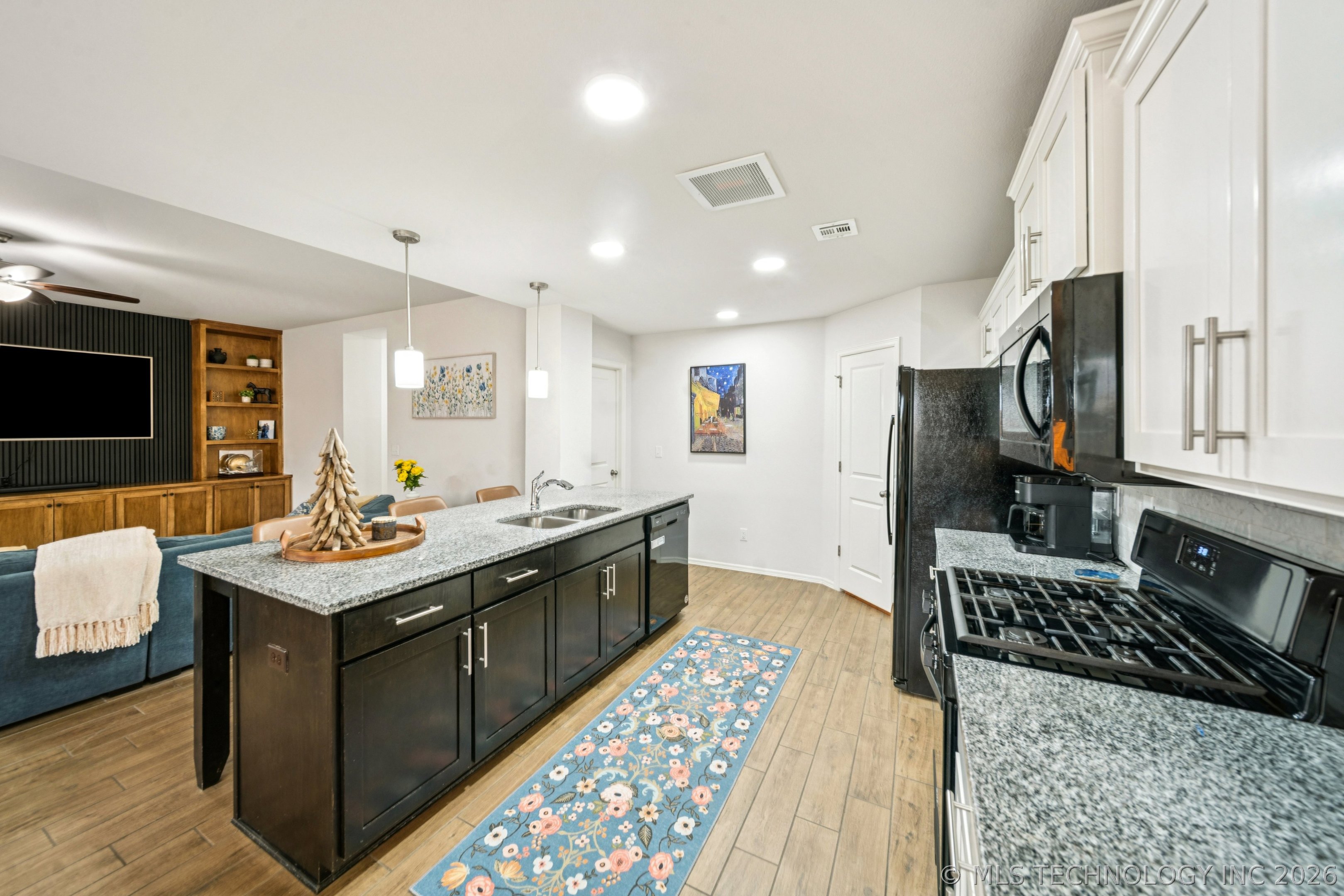 14321 S Harvard Place Property Photo 14