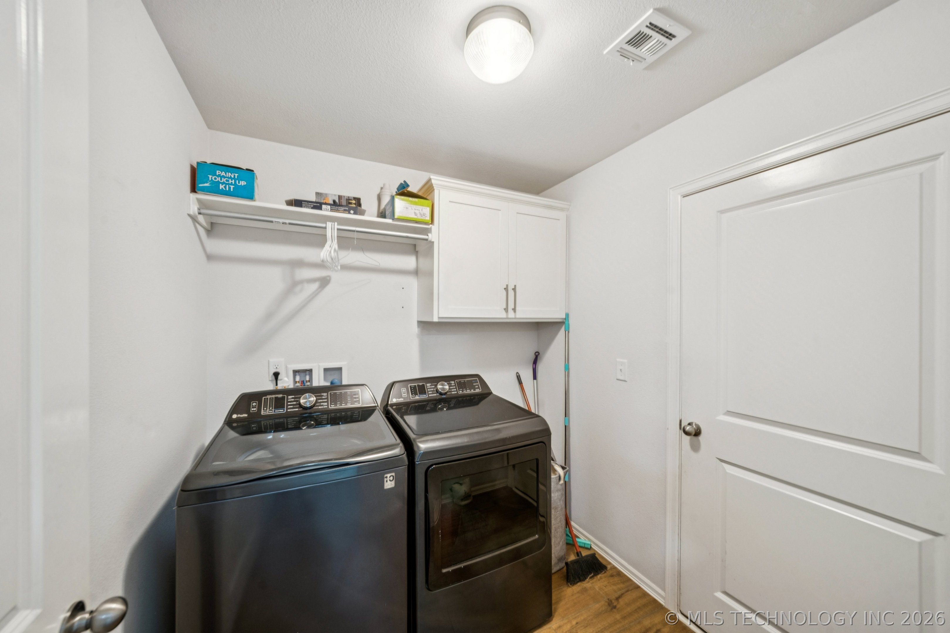 14321 S Harvard Place Property Photo 16