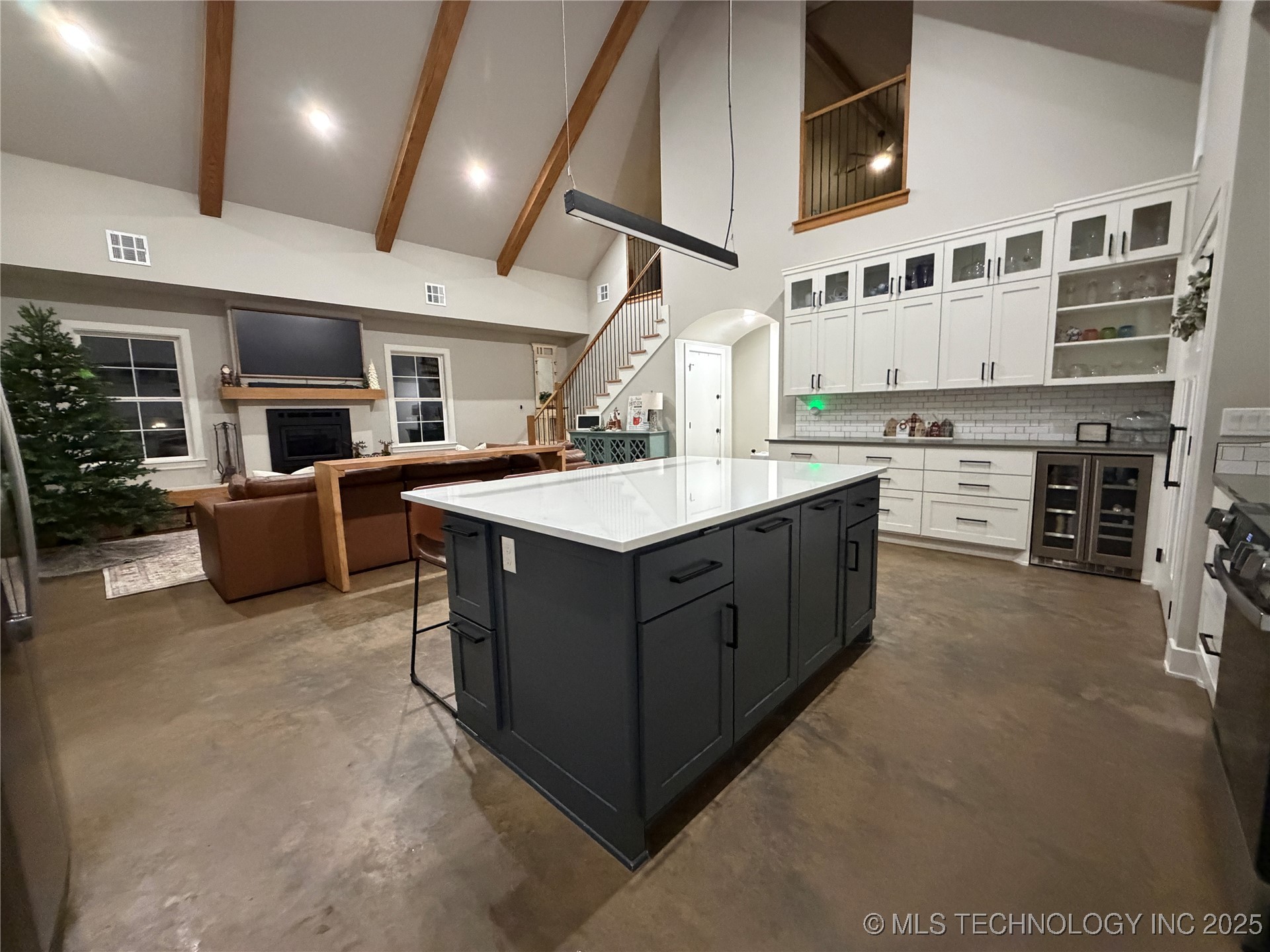 12875 N 193rd East Avenue Property Photo 2