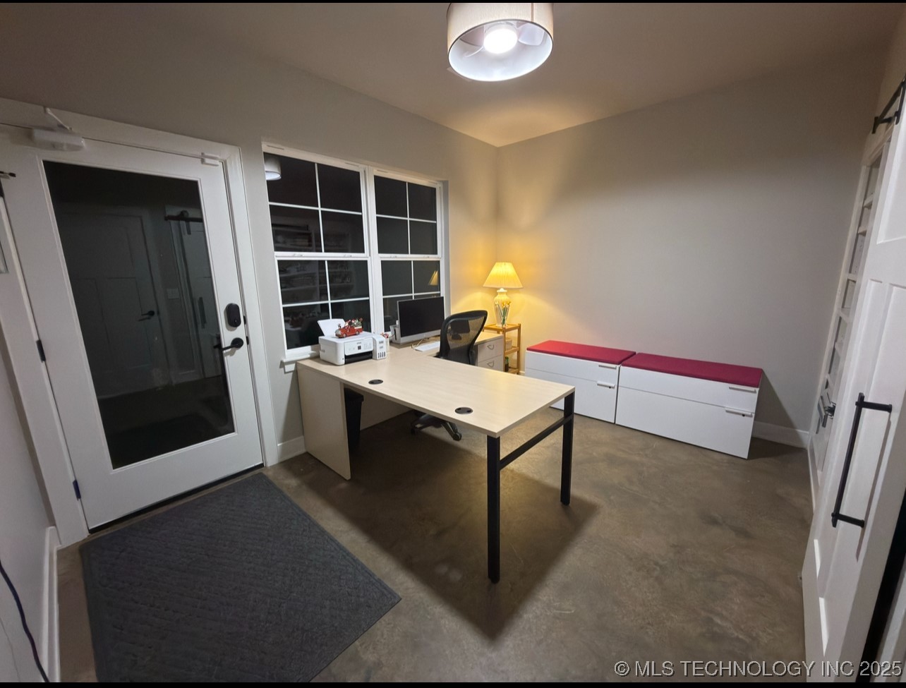 12875 N 193rd East Avenue Property Photo 17