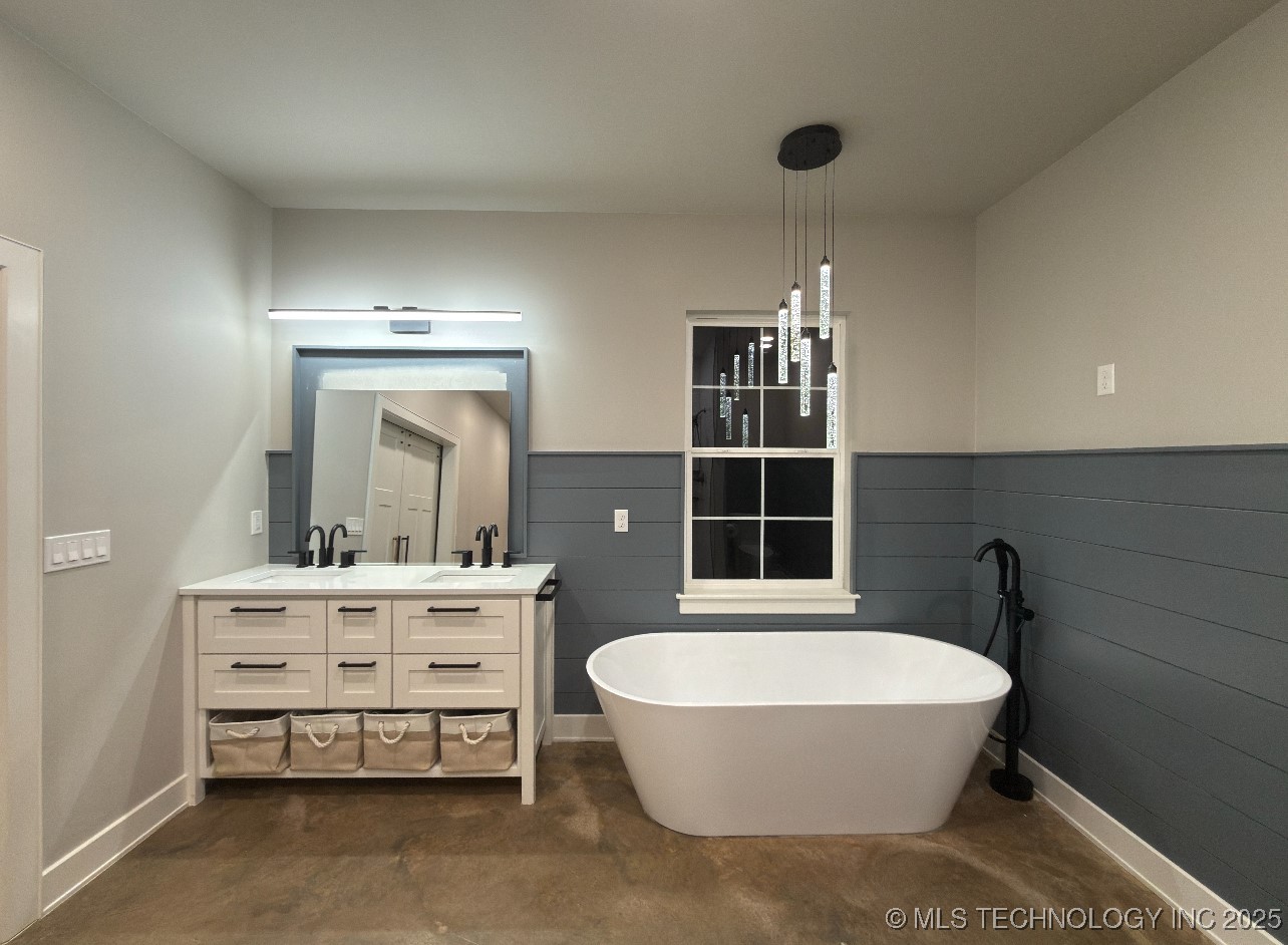 12875 N 193rd East Avenue Property Photo 22