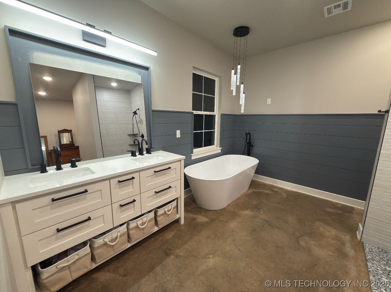 12875 N 193rd East Avenue Property Photo 24