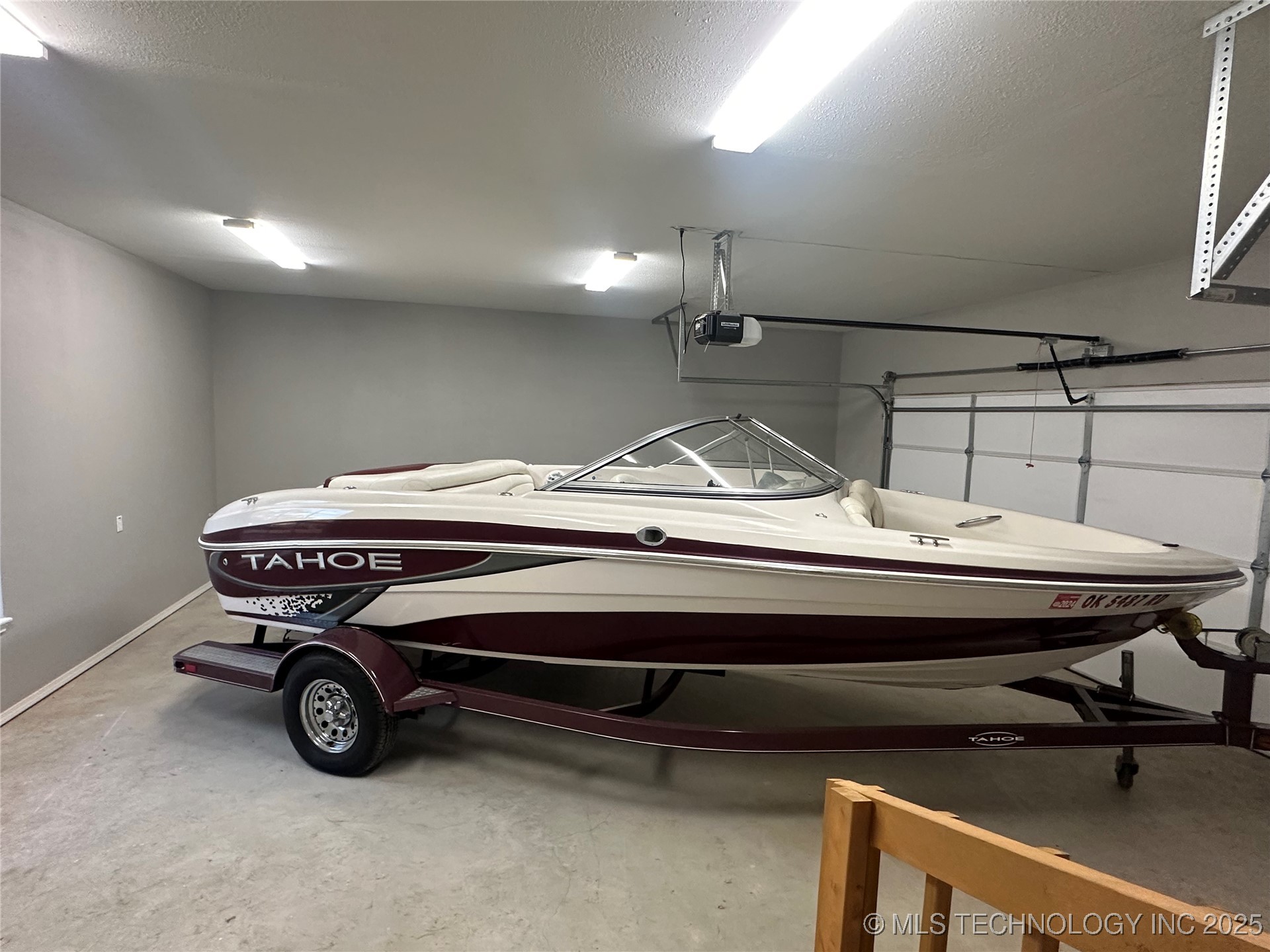 801 W Peoria Avenue Property Photo 18