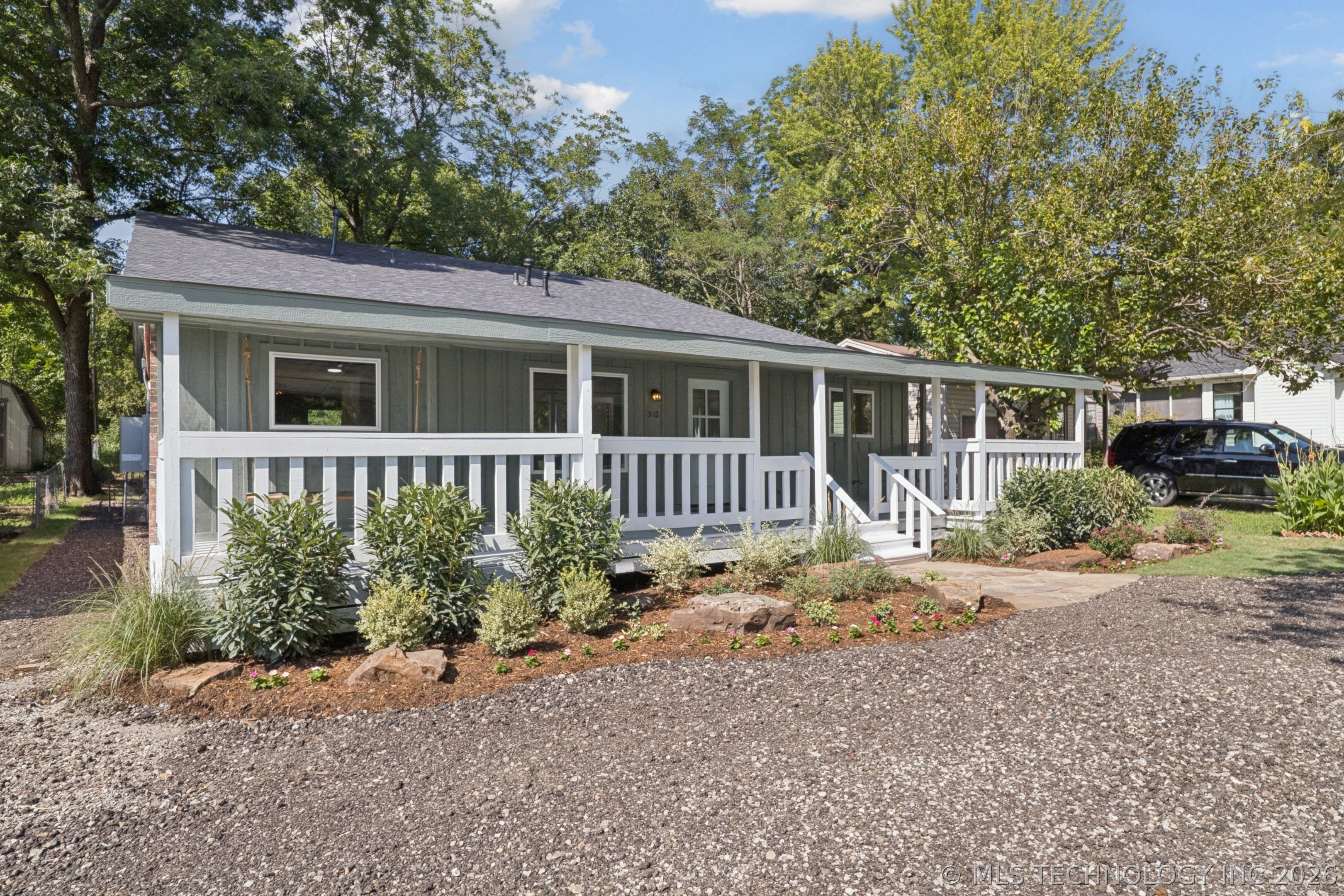 0512 W Dallas Street Property Photo 4