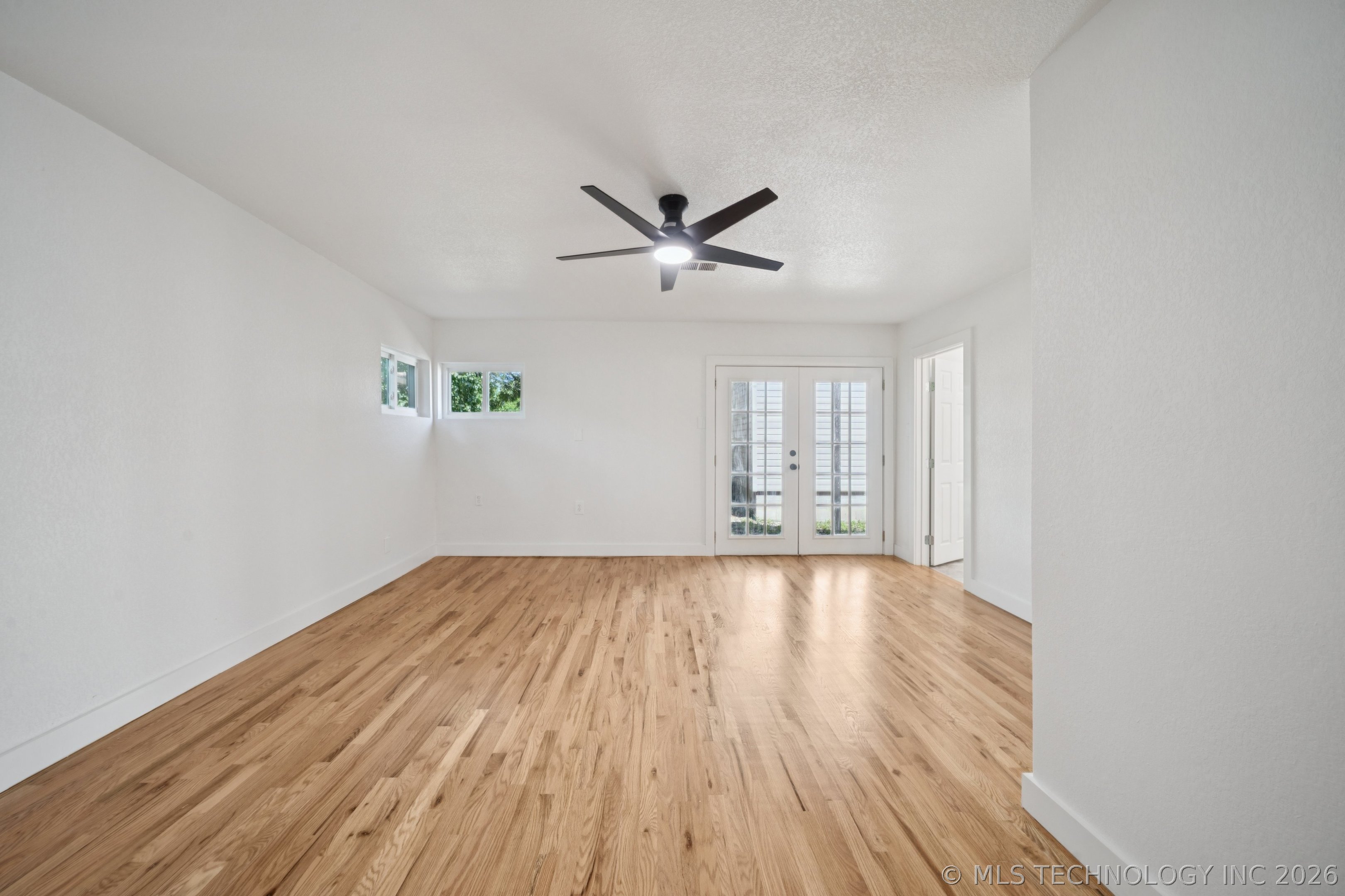 0512 W Dallas Street Property Photo 25