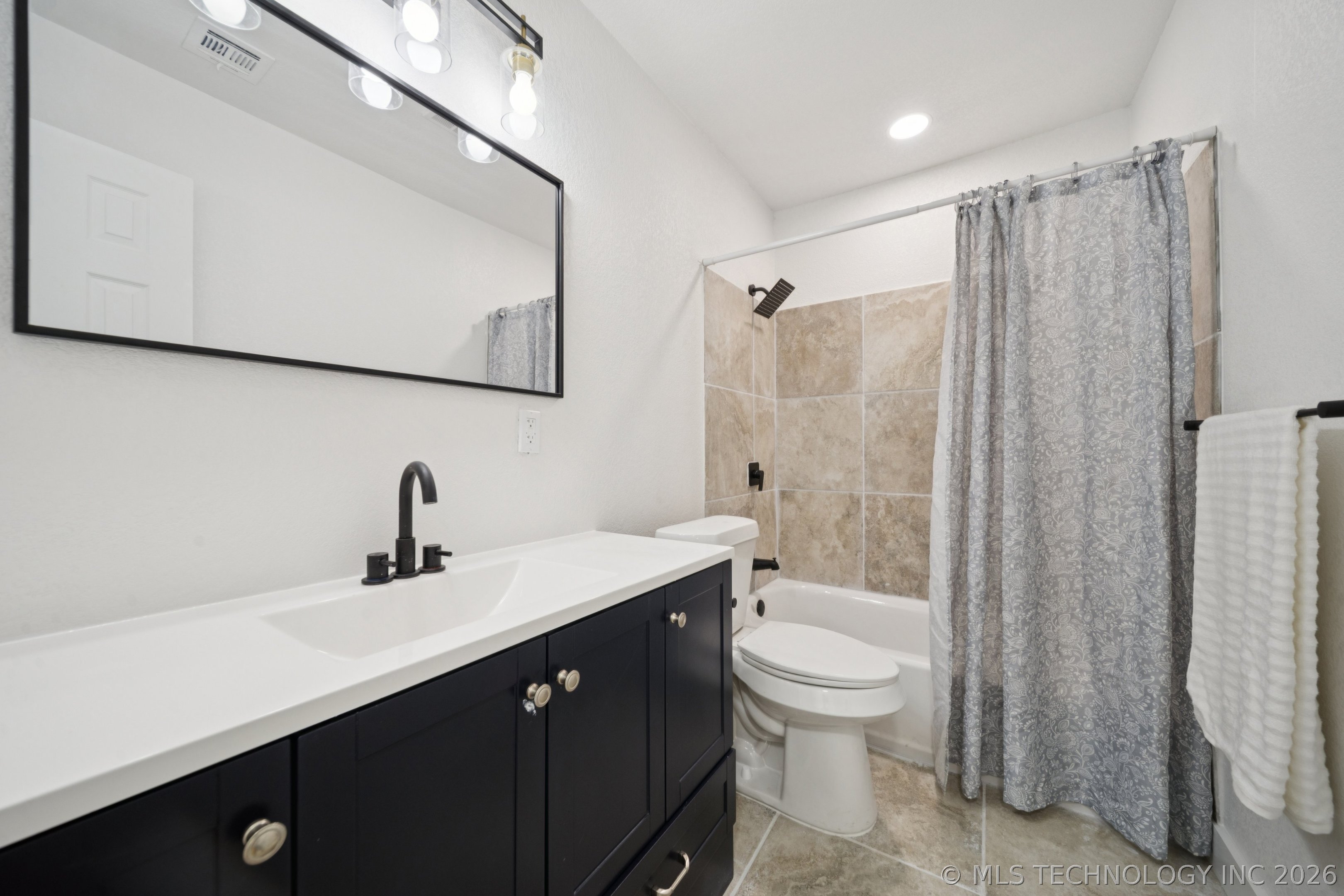 0512 W Dallas Street Property Photo 31