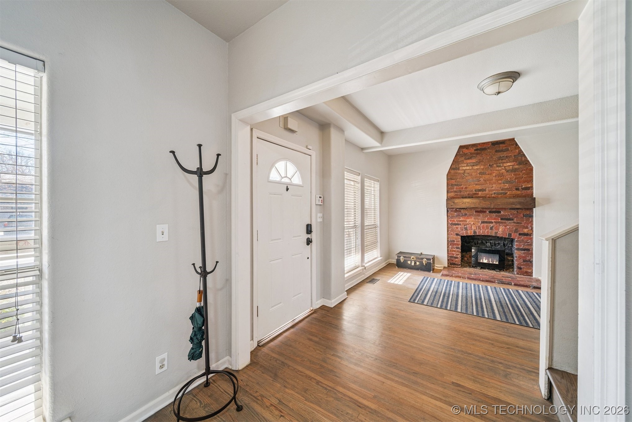 1031 E 36th Street Property Photo 4