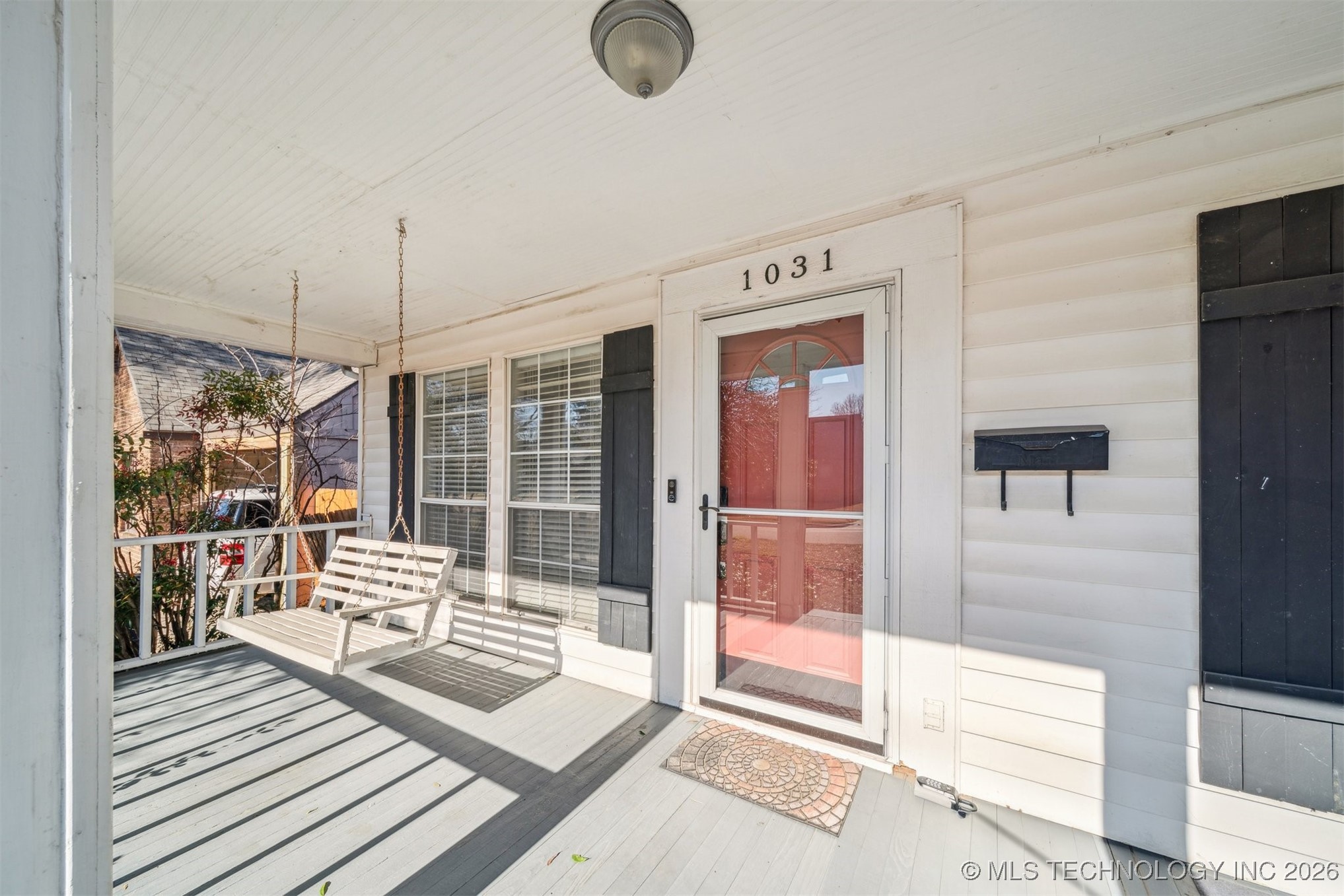 1031 E 36th Street Property Photo 5