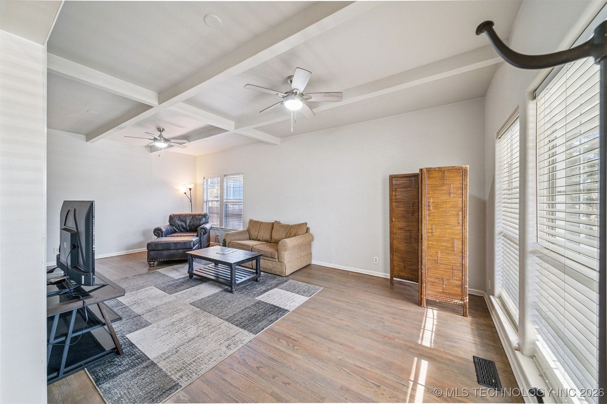 1031 E 36th Street Property Photo 8