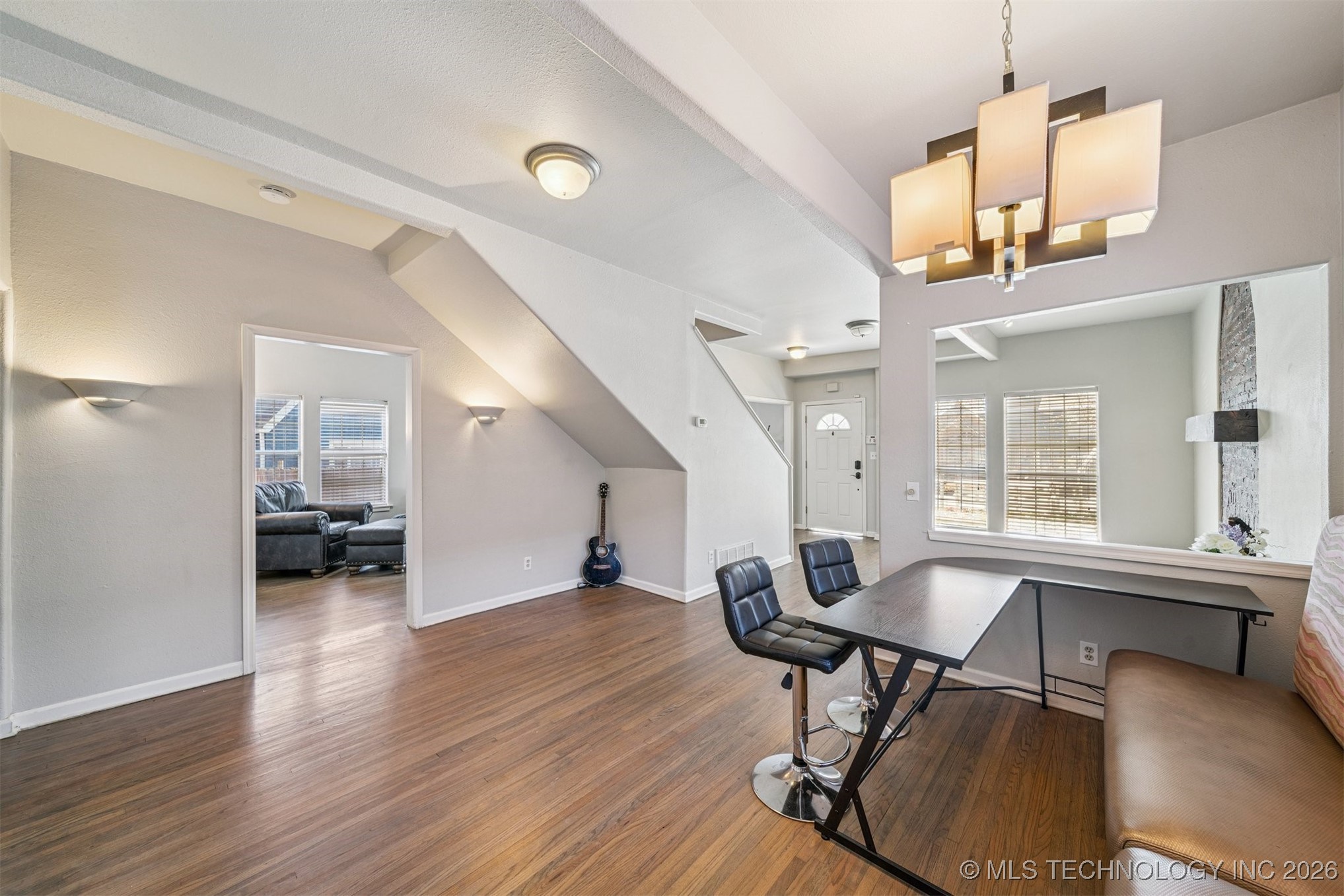 1031 E 36th Street Property Photo 13