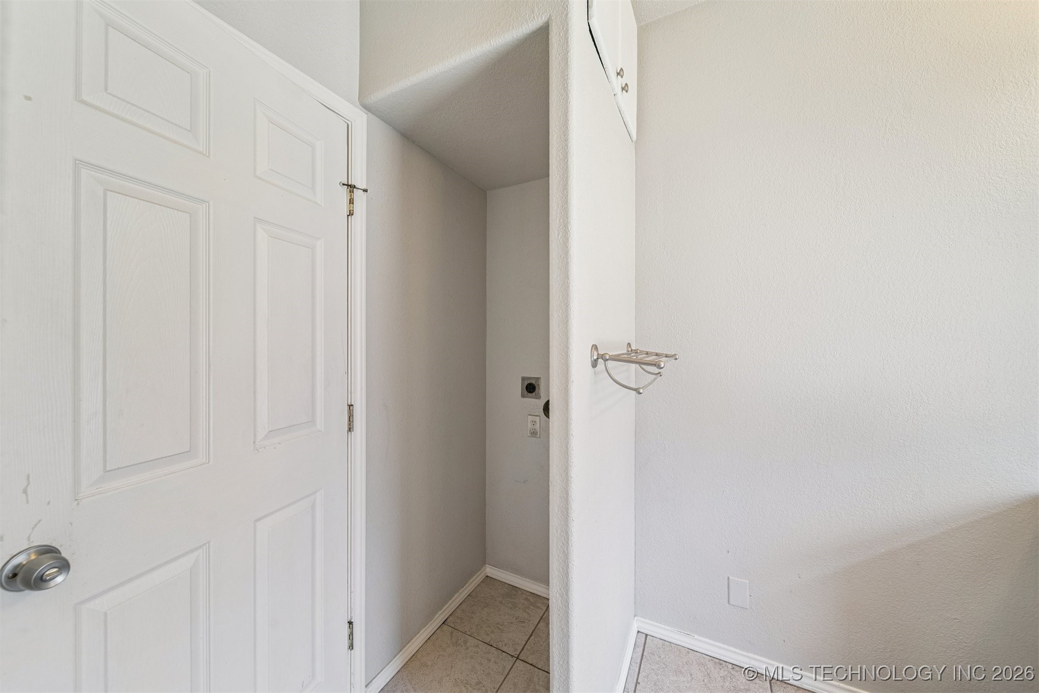 1031 E 36th Street Property Photo 24