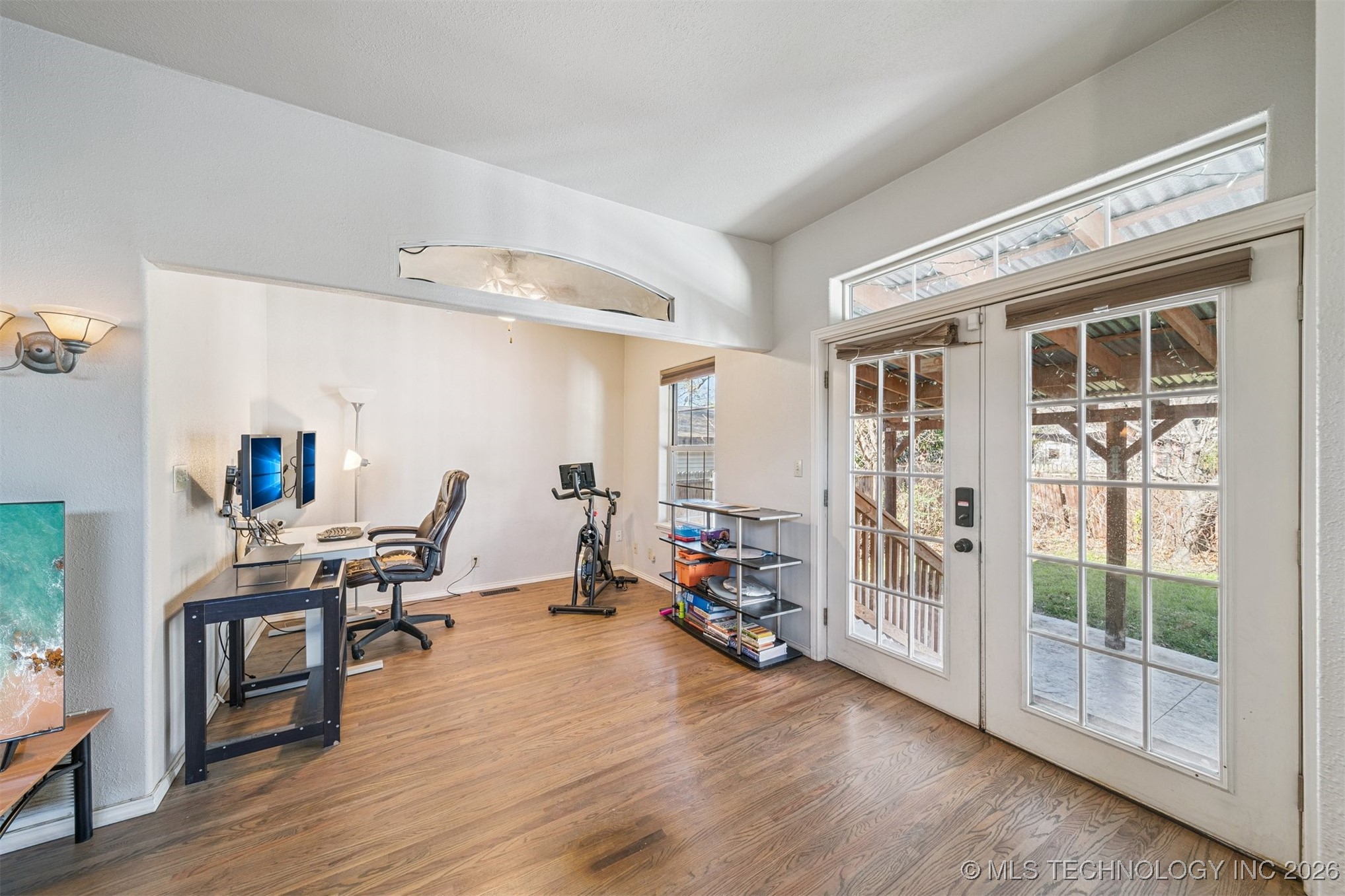 1031 E 36th Street Property Photo 27