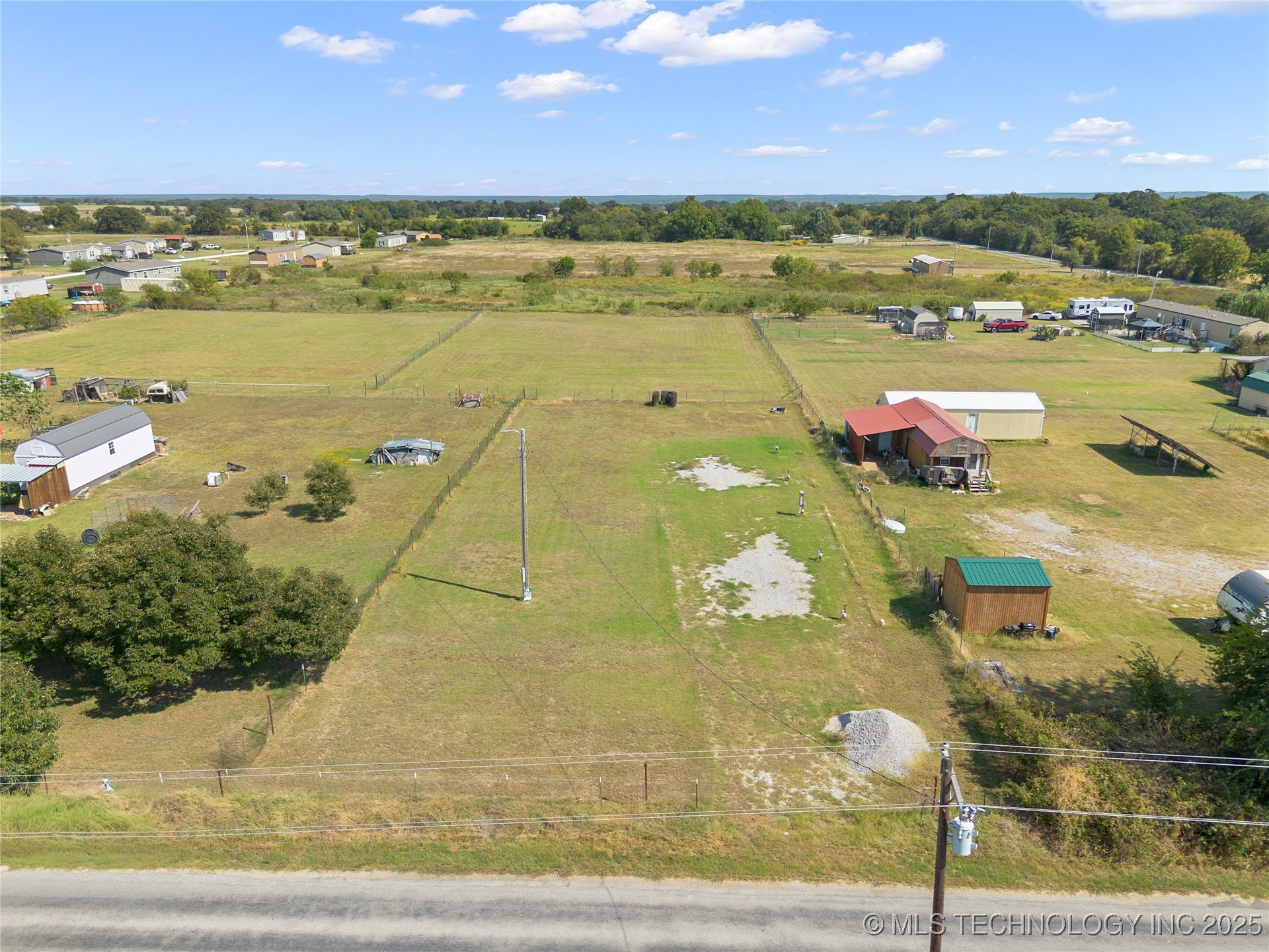 000 Tabler Property Photo 3