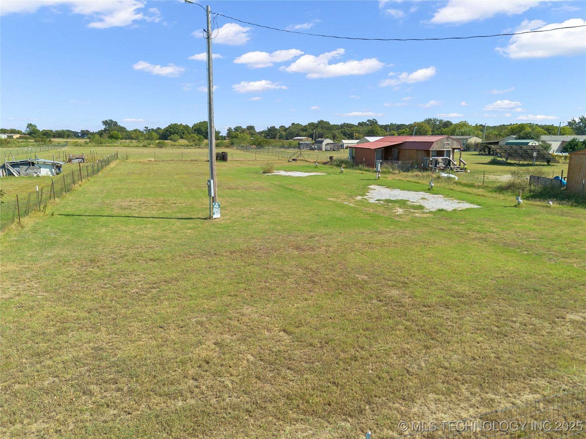 000 Tabler Property Photo 4