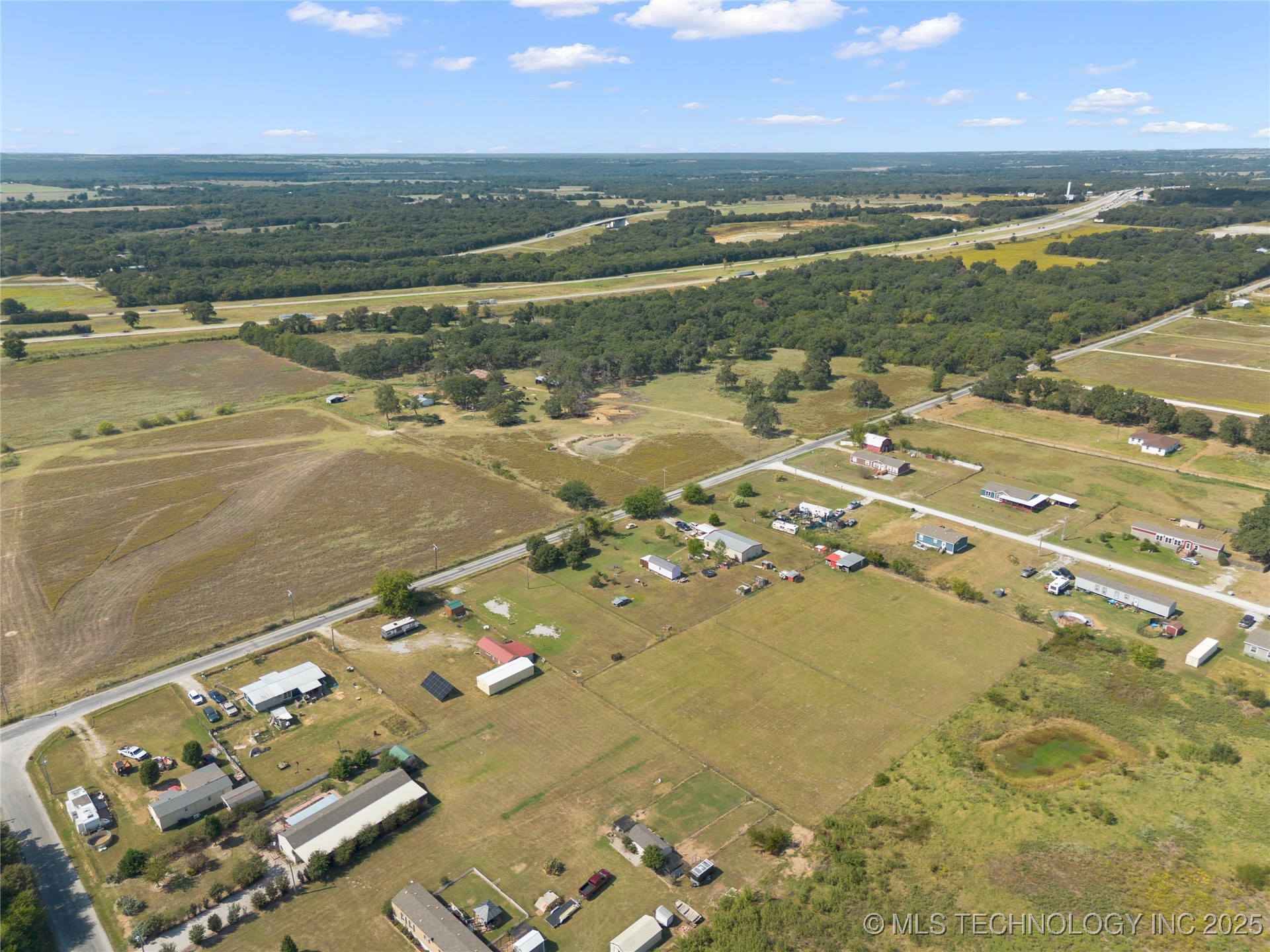 000 Tabler Property Photo 9