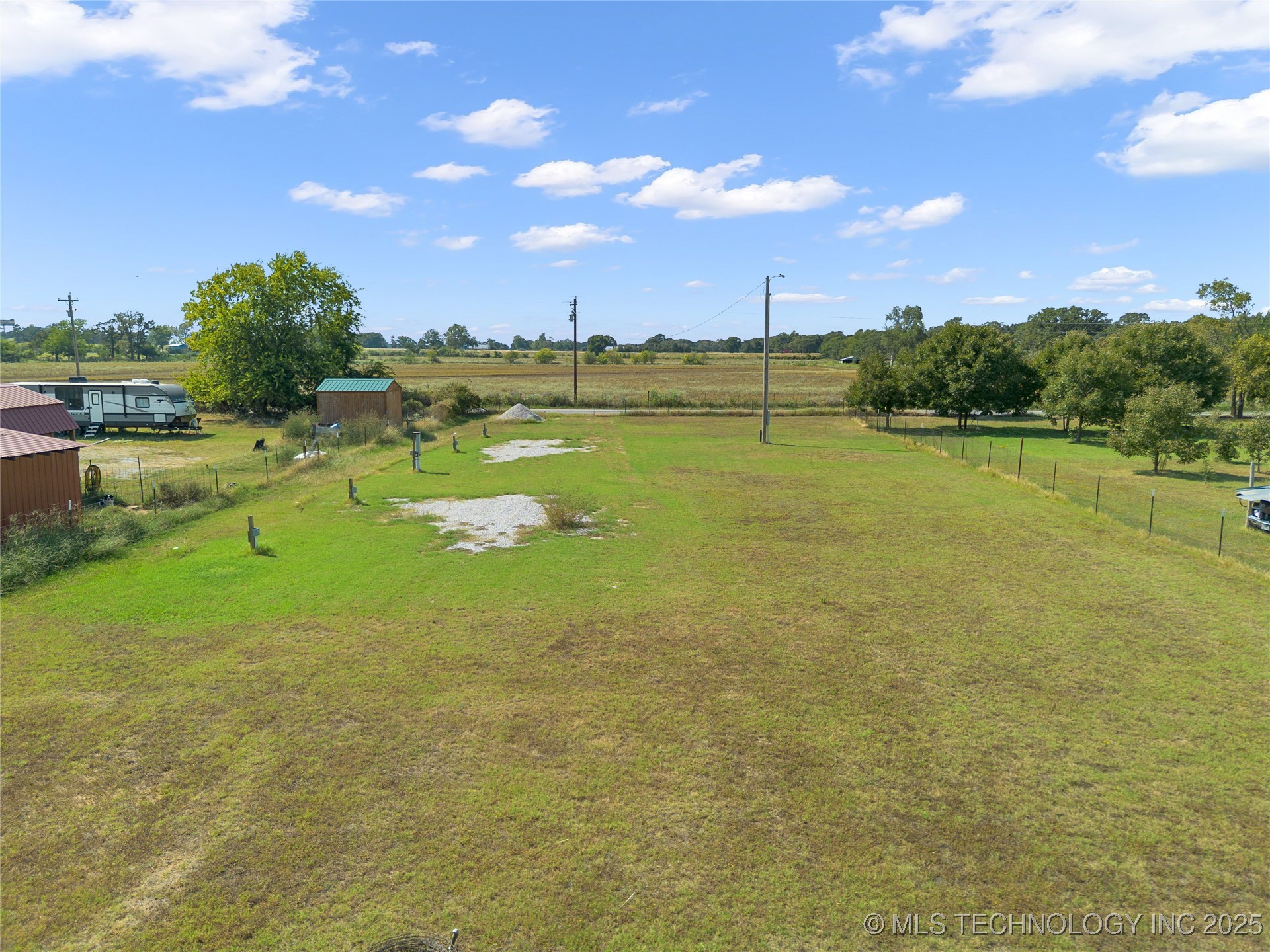 000 Tabler Property Photo 10