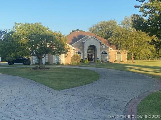 1404 N Broadway Property Photo 1