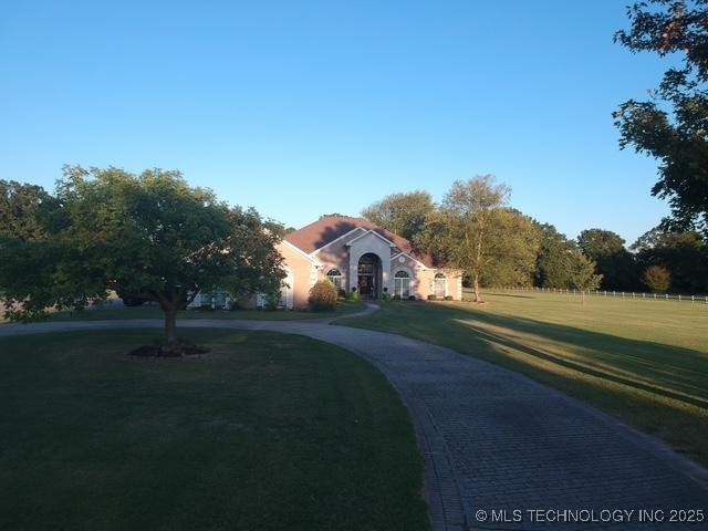 1404 N Broadway Property Photo 5