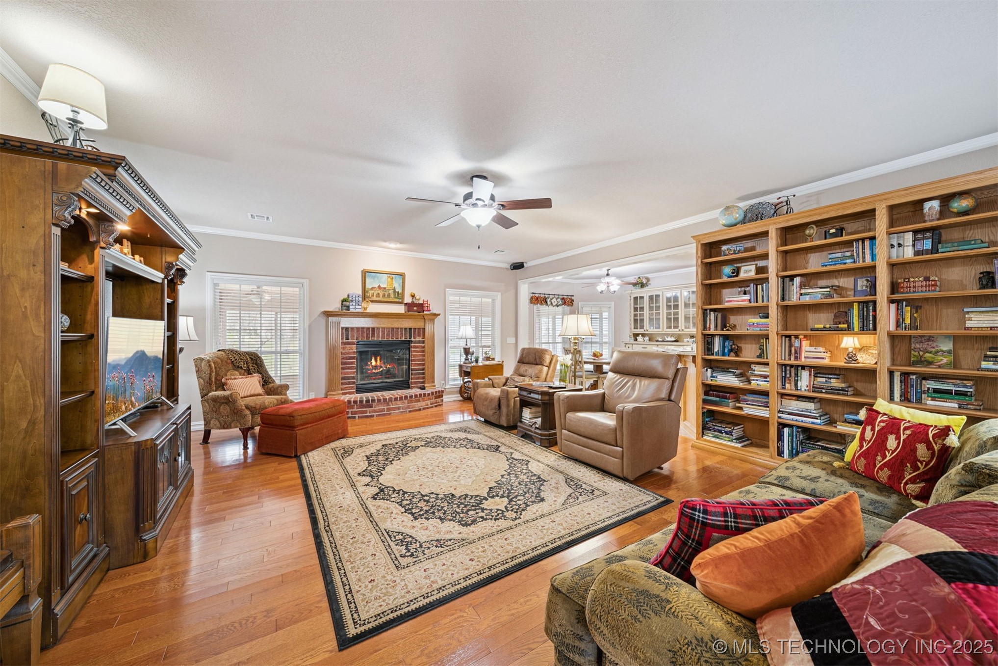 9910 E Shadowlake Lane Property Photo 7