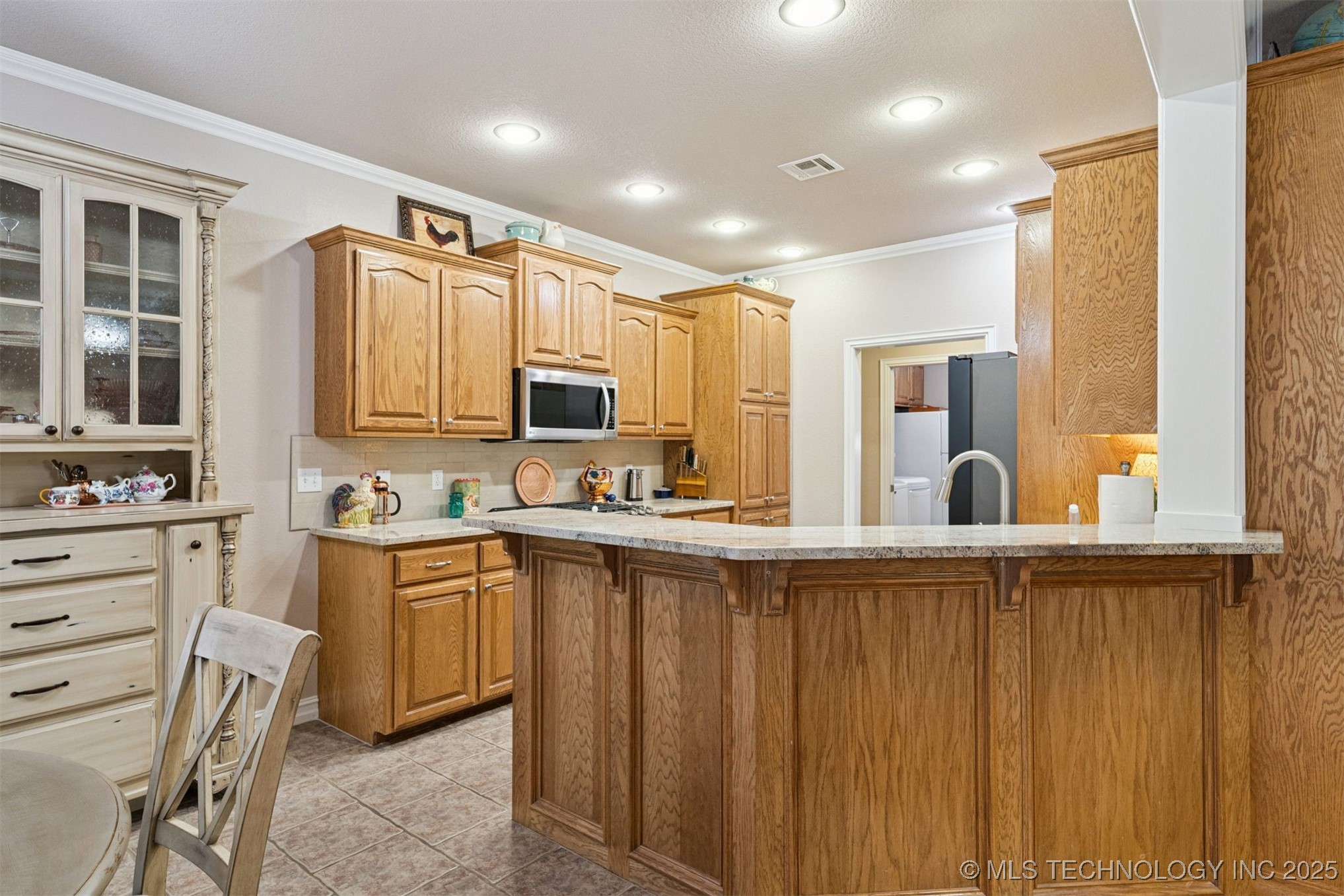 9910 E Shadowlake Lane Property Photo 13