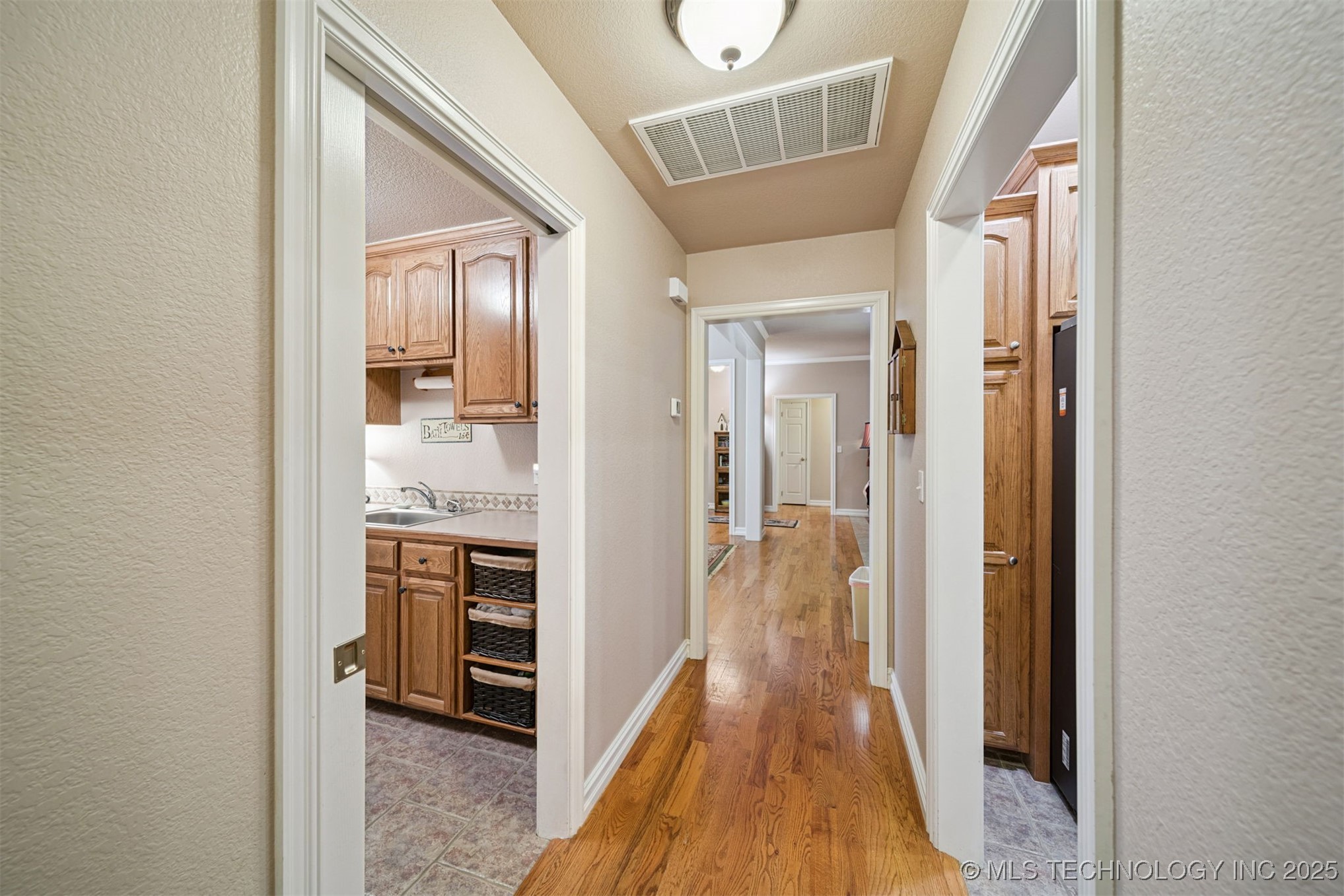 9910 E Shadowlake Lane Property Photo 24