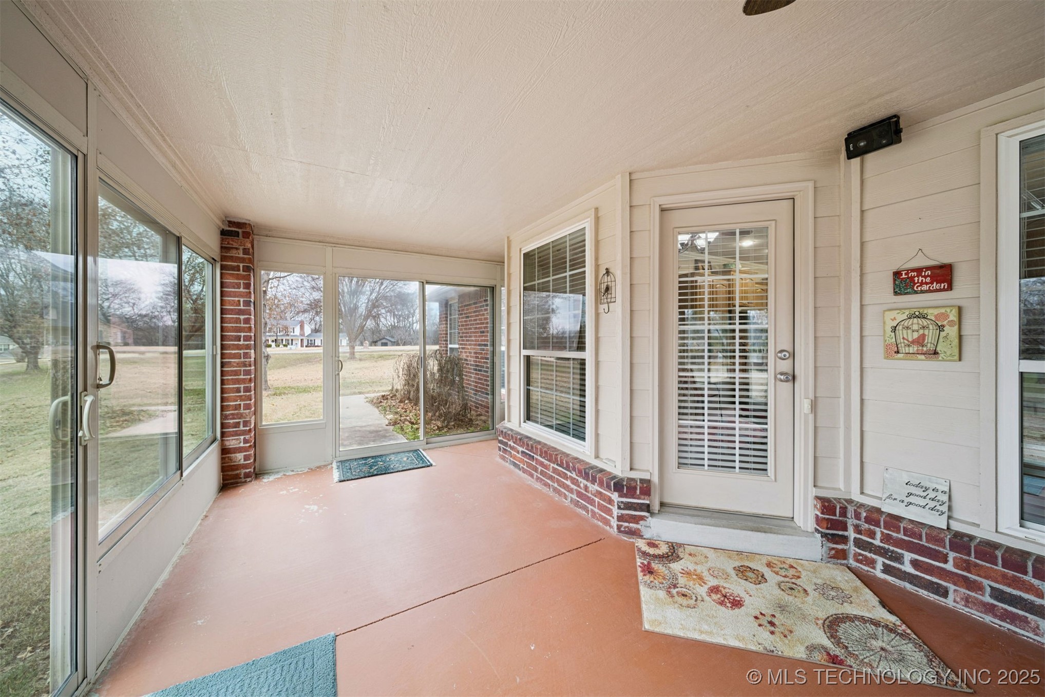 9910 E Shadowlake Lane Property Photo 36