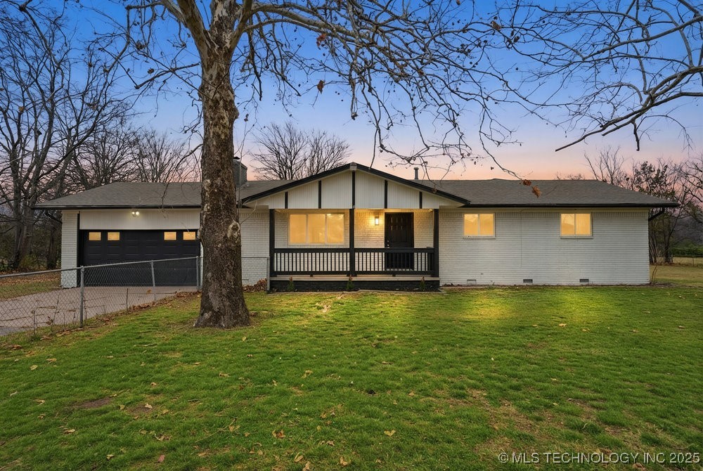 13111 E 76th Street Property Photo 1