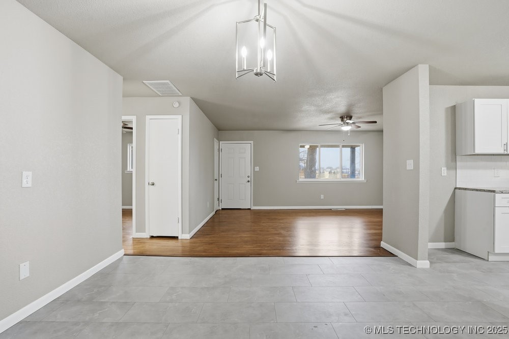 13111 E 76th Street Property Photo 25