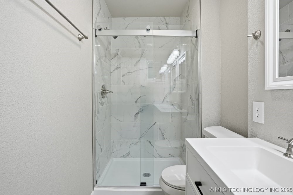 13111 E 76th Street Property Photo 33