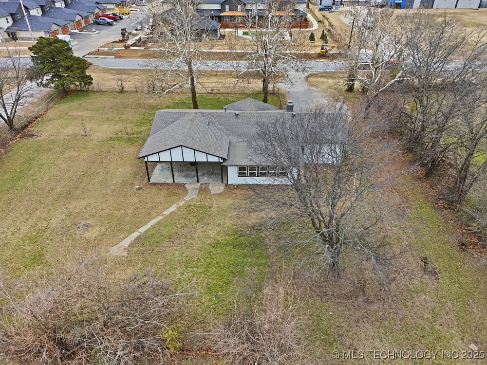 13111 E 76th Street Property Photo 58