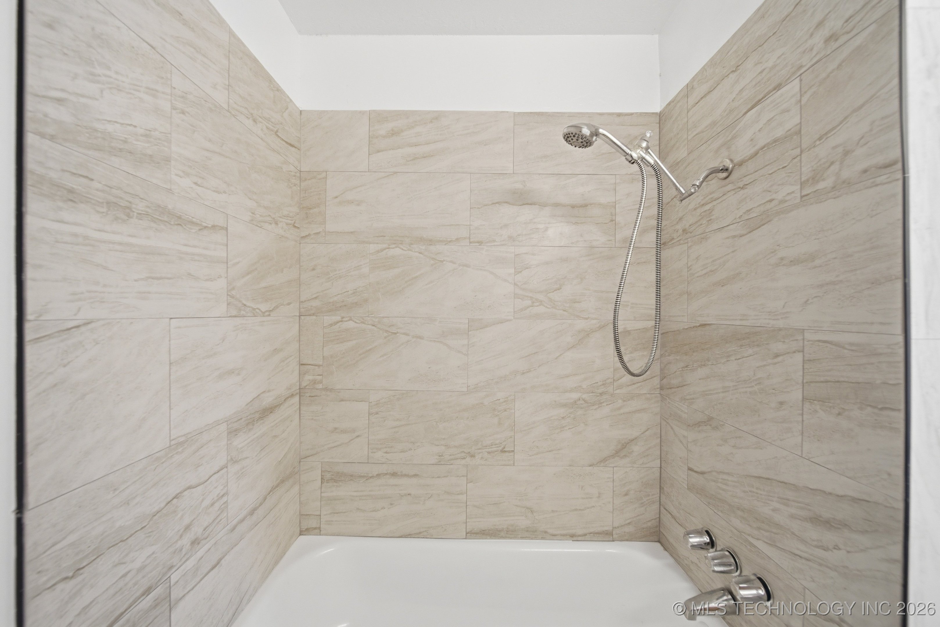 7925 E 27th Court Property Photo 14