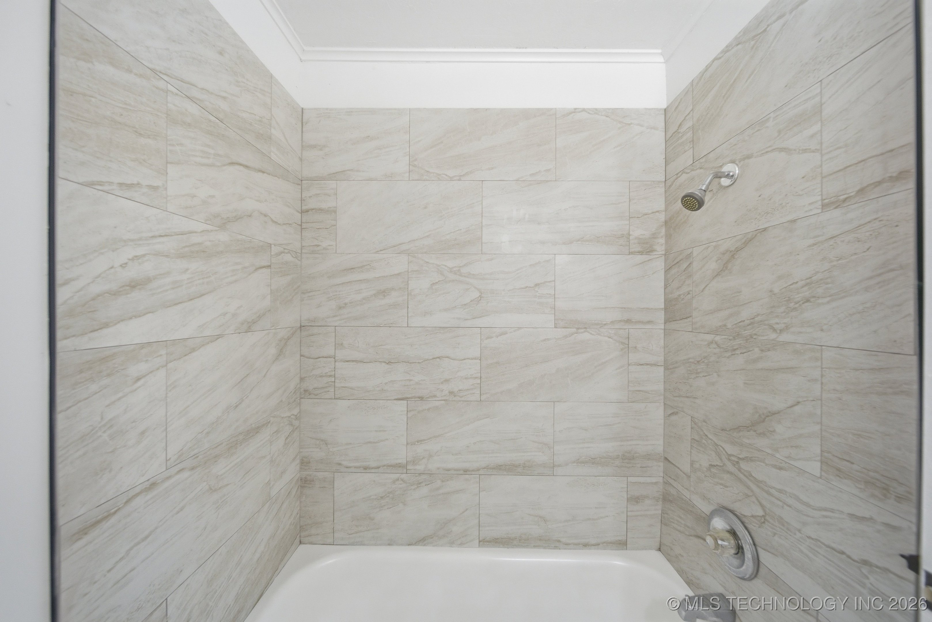 7925 E 27th Court Property Photo 17