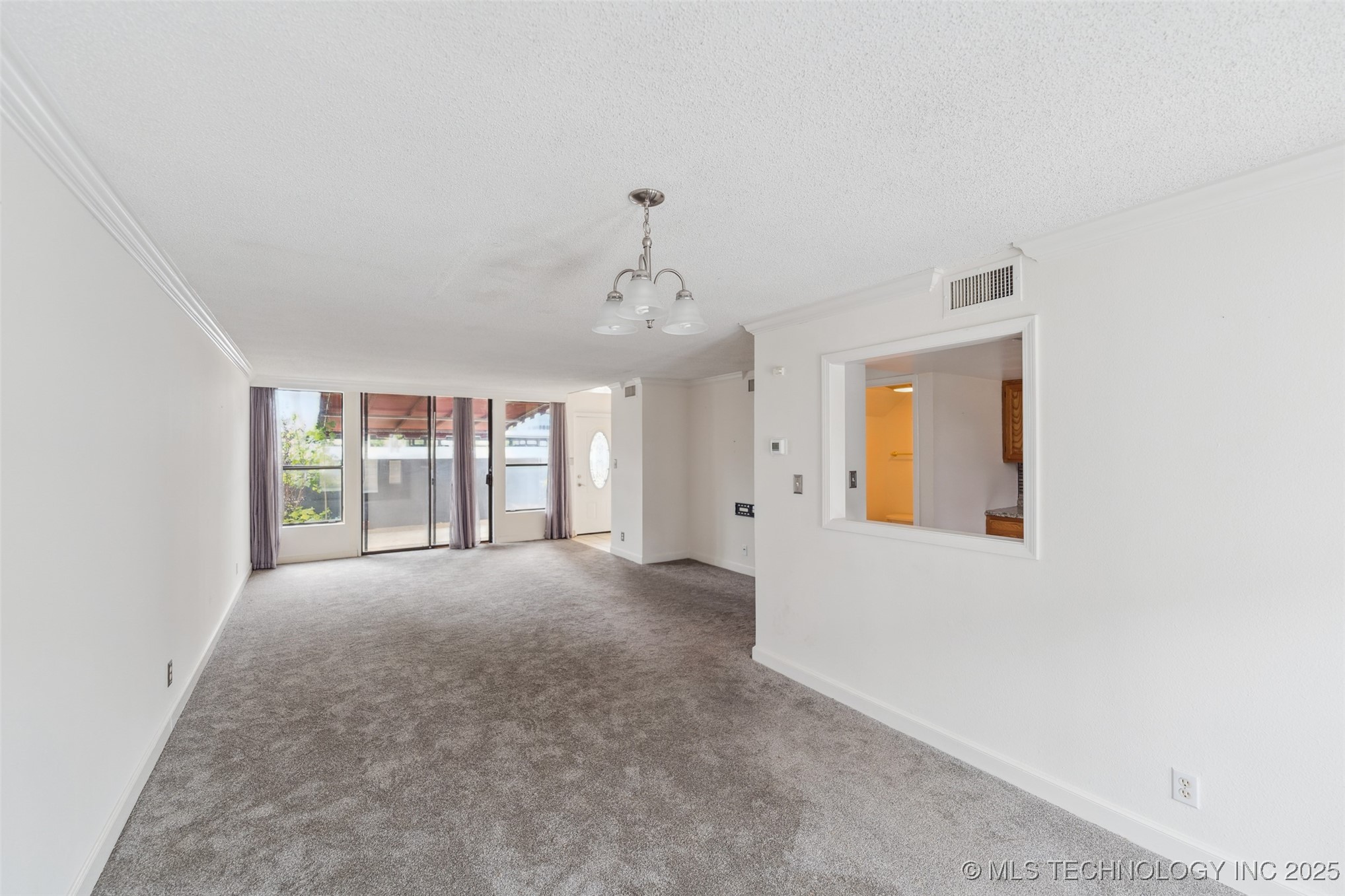 410 W 7th Street 241 Property Photo 5