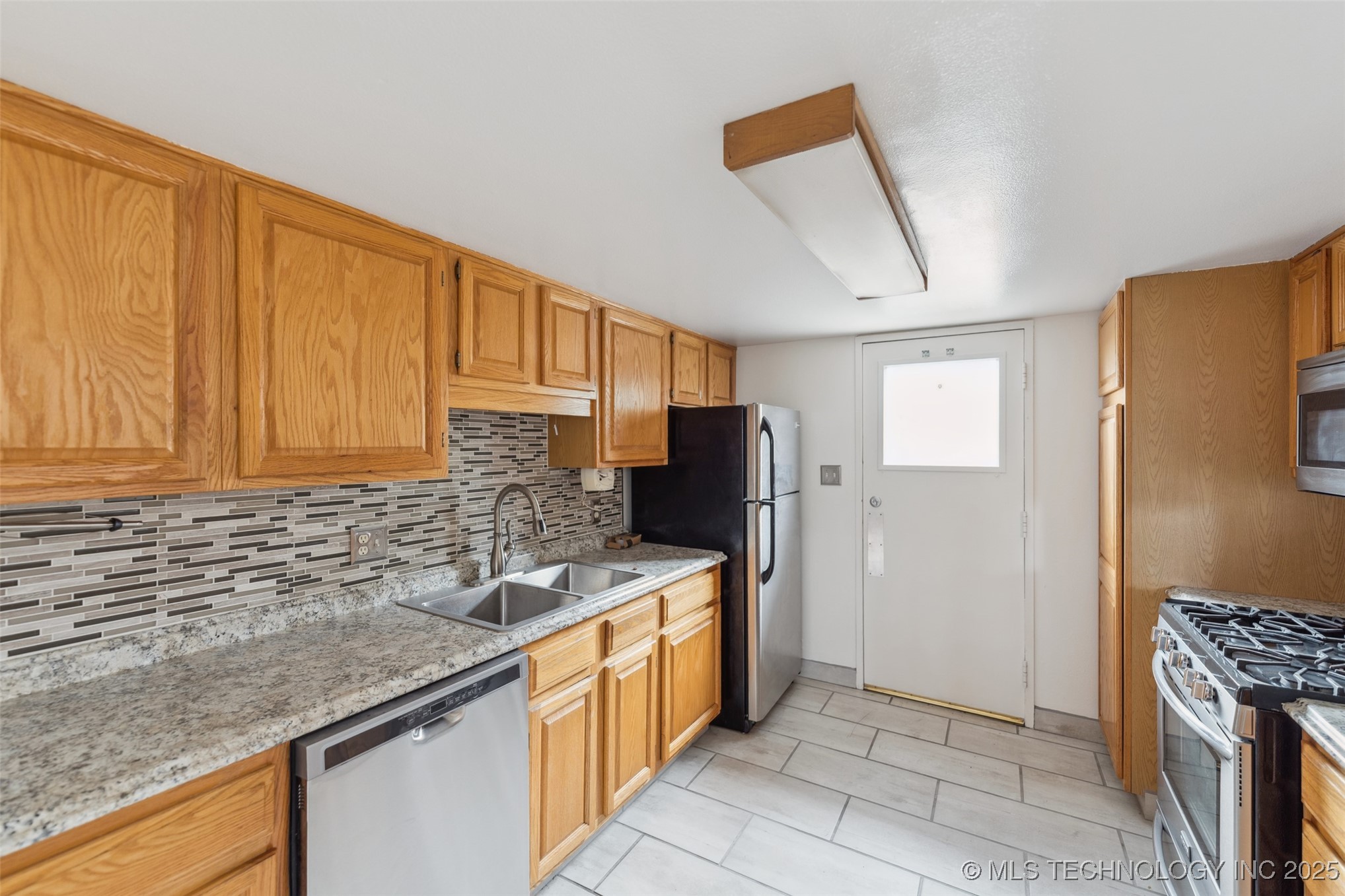 410 W 7th Street 241 Property Photo 8