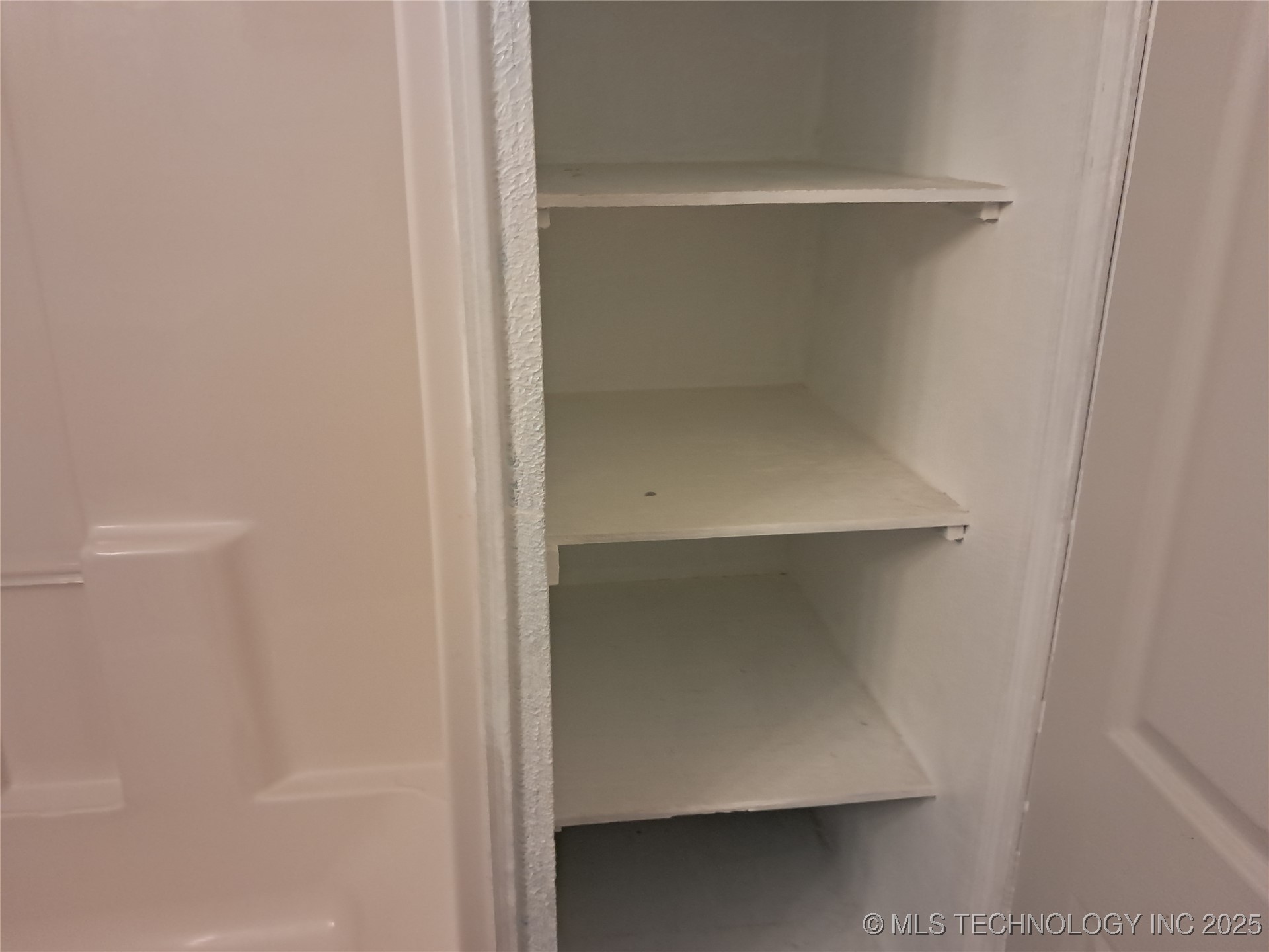 845 C Street Se Property Photo 11