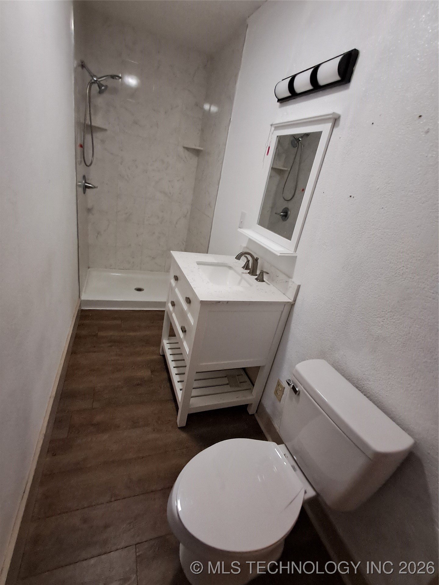 845 C Street Se Property Photo 16