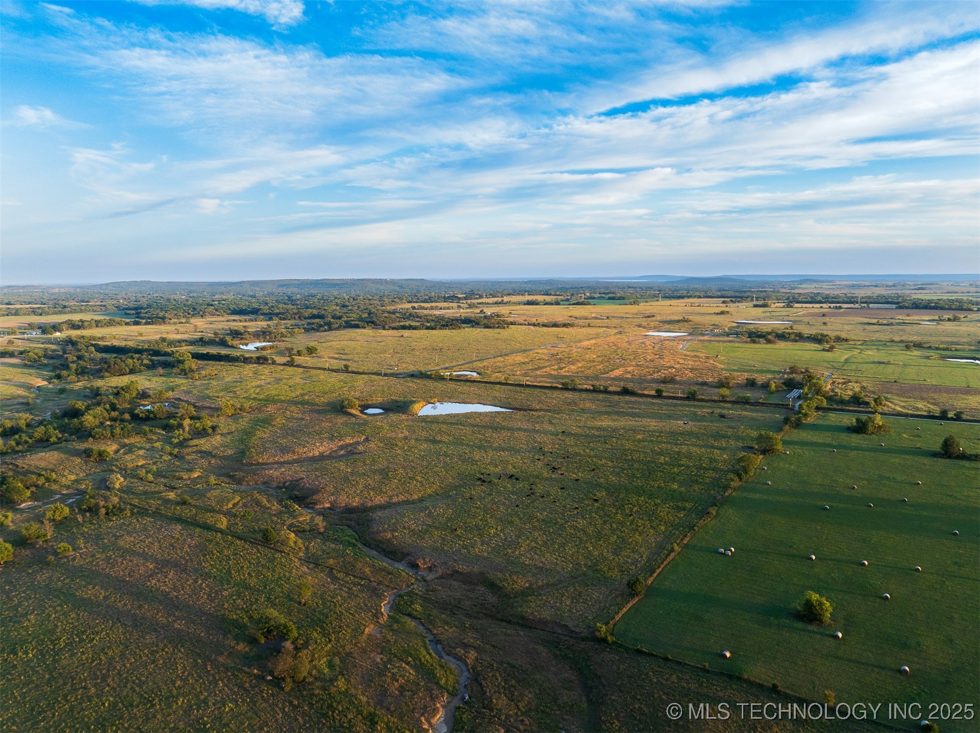 170 Ash Road Property Photo 3