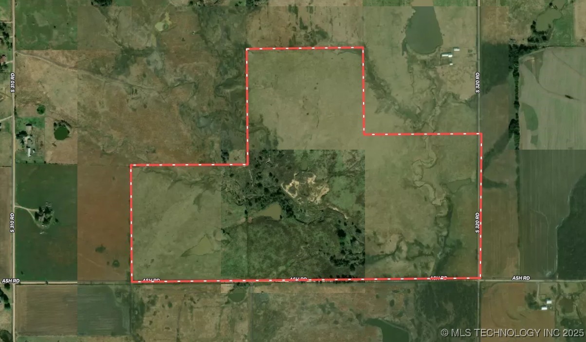 170 Ash Road Property Photo 4