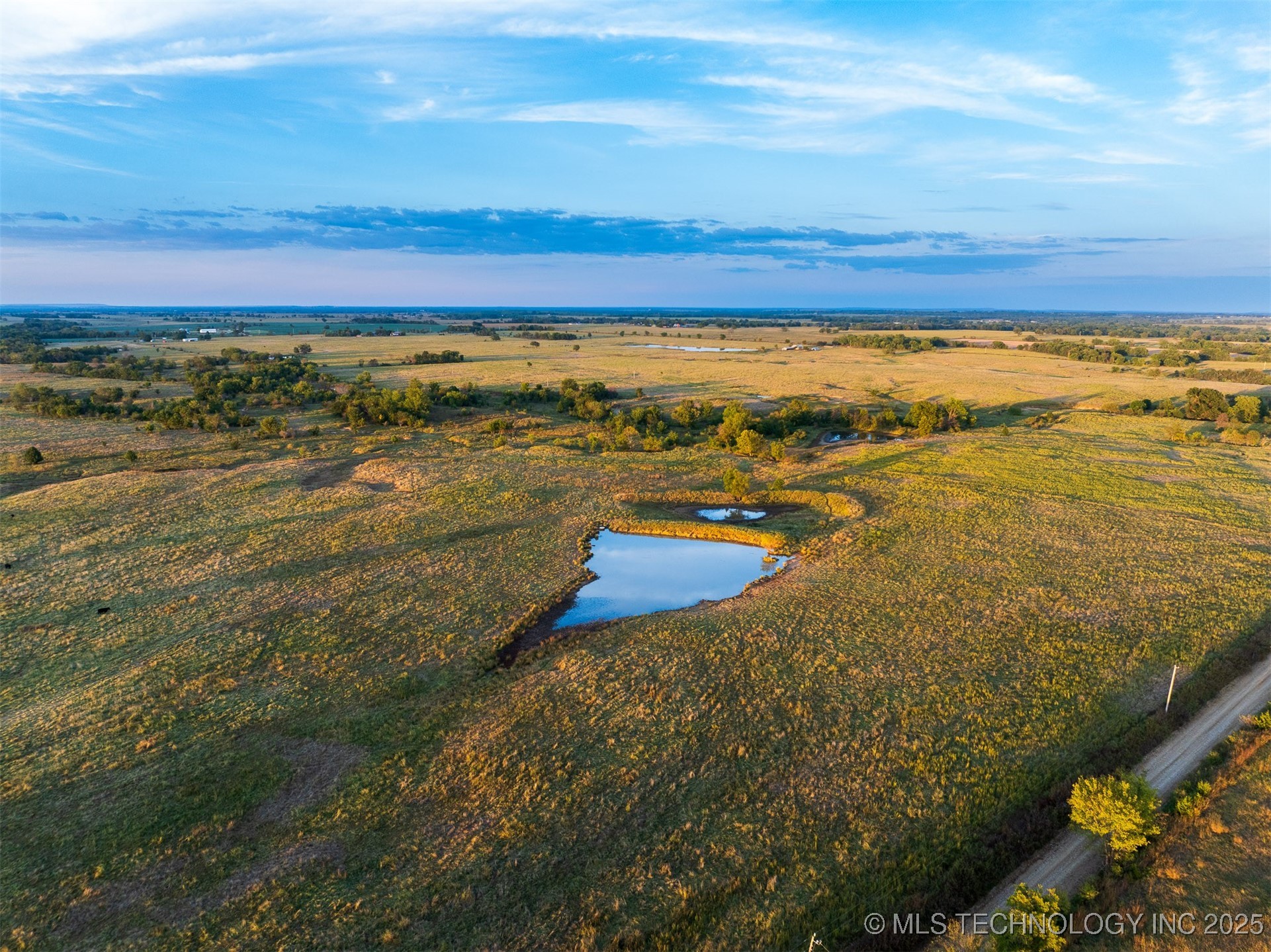 170 Ash Road Property Photo 7