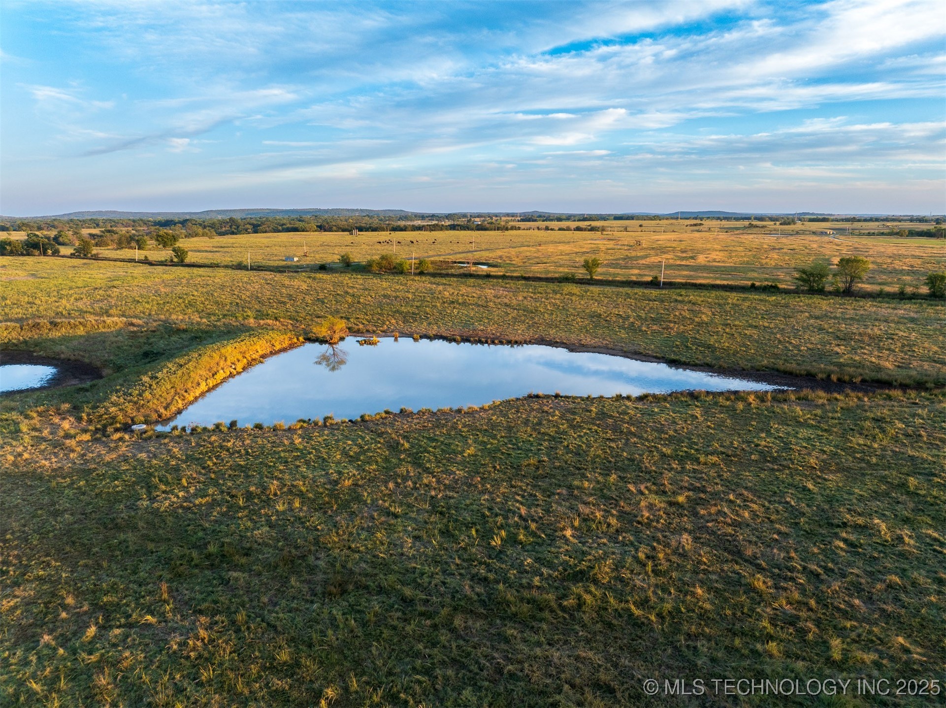 170 Ash Road Property Photo 8