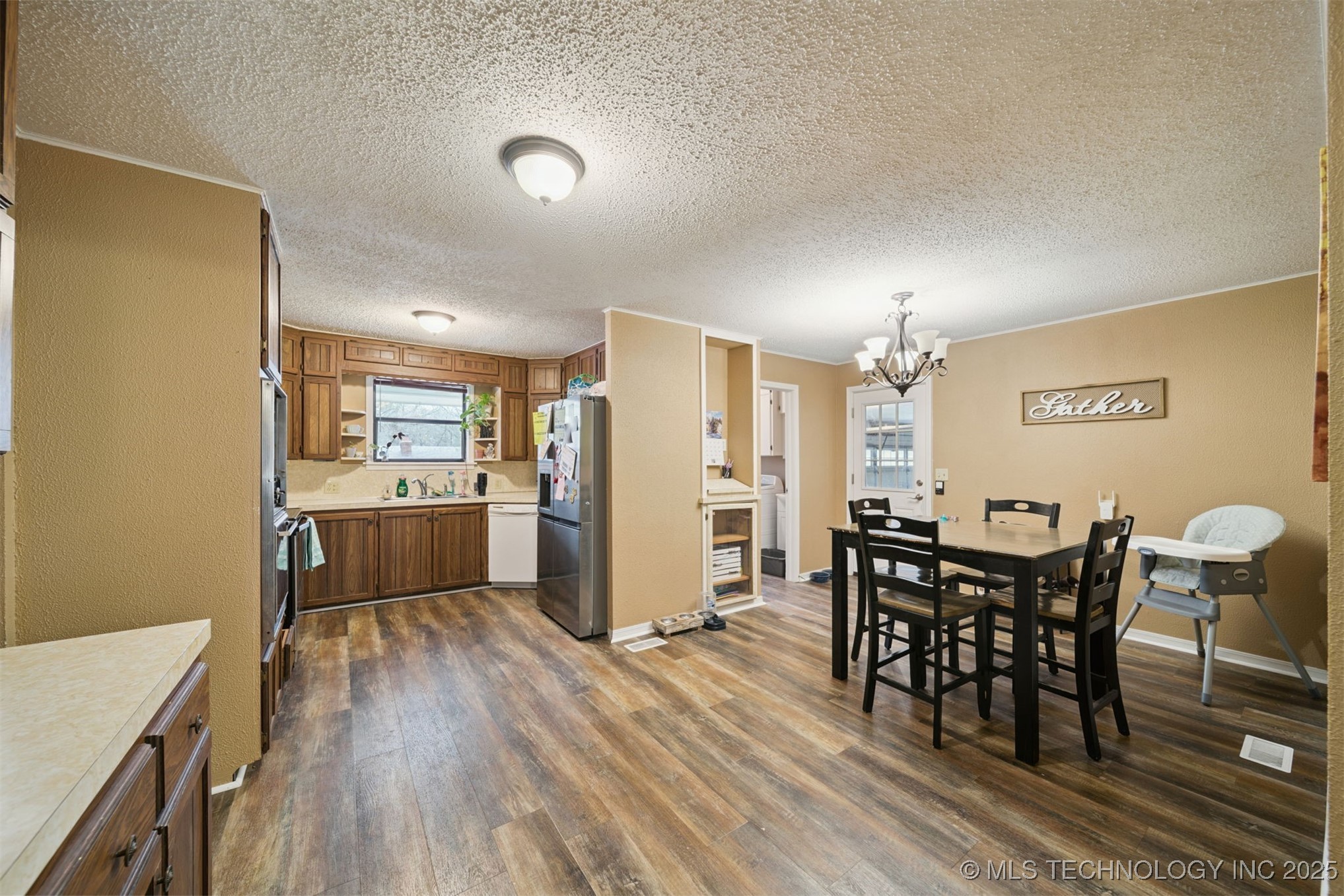 13266 S Spruce Lane Property Photo 5