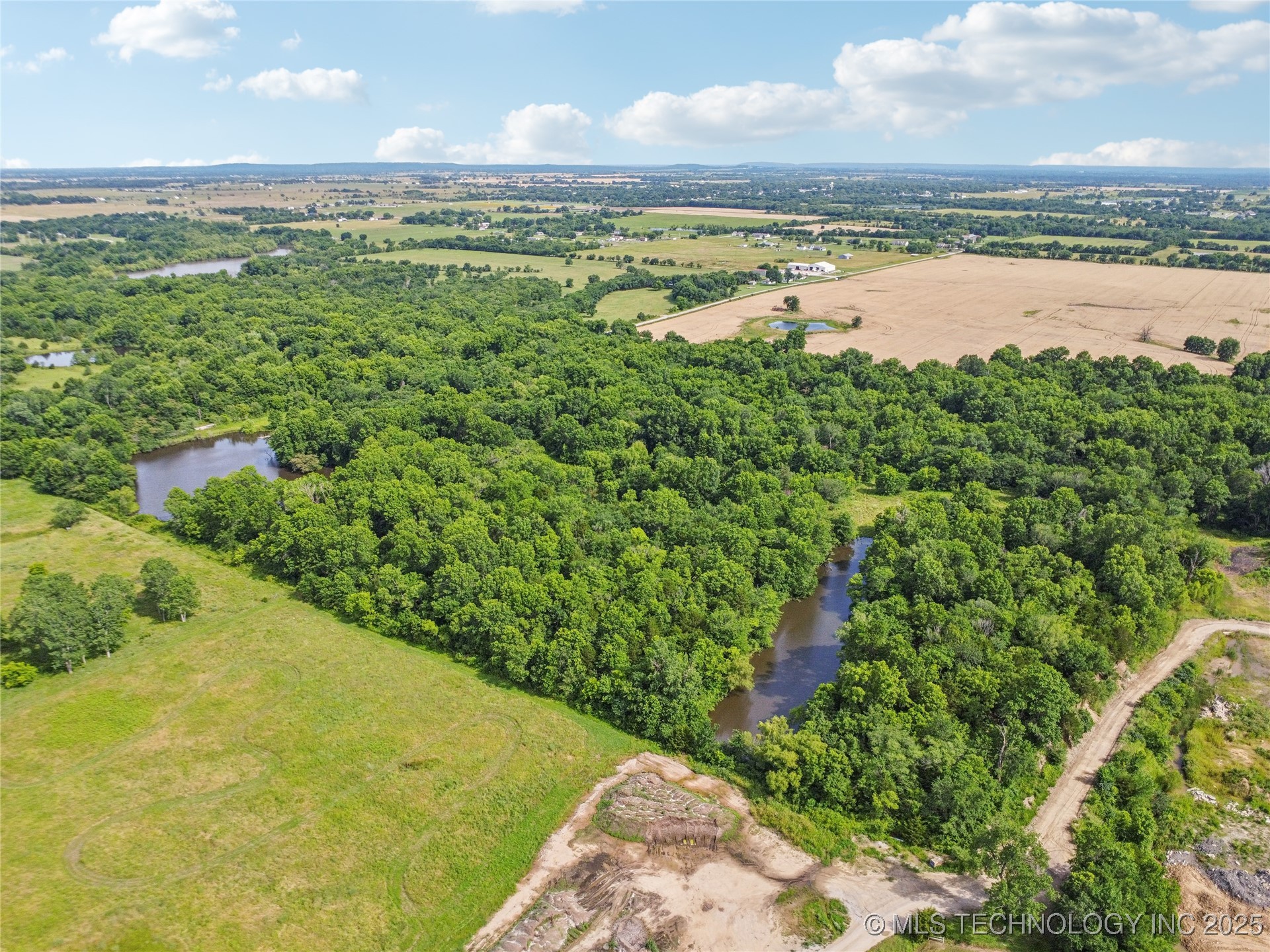 N 280 Road Property Photo 5