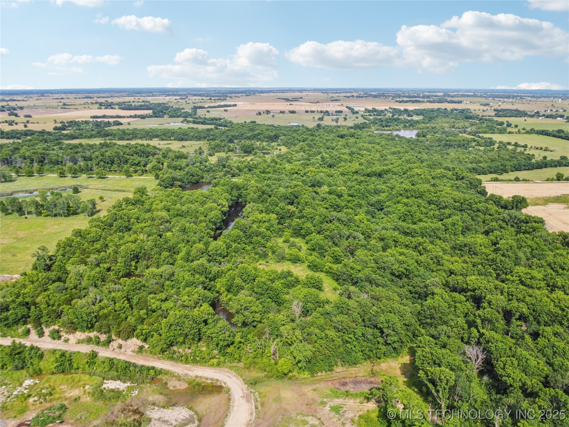 N 280 Road Property Photo 6