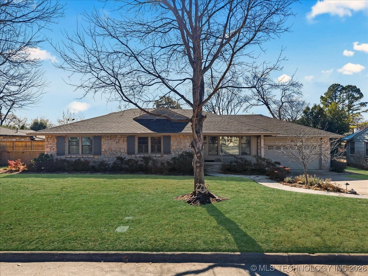 2242 E 33rd Street Property Photo 1