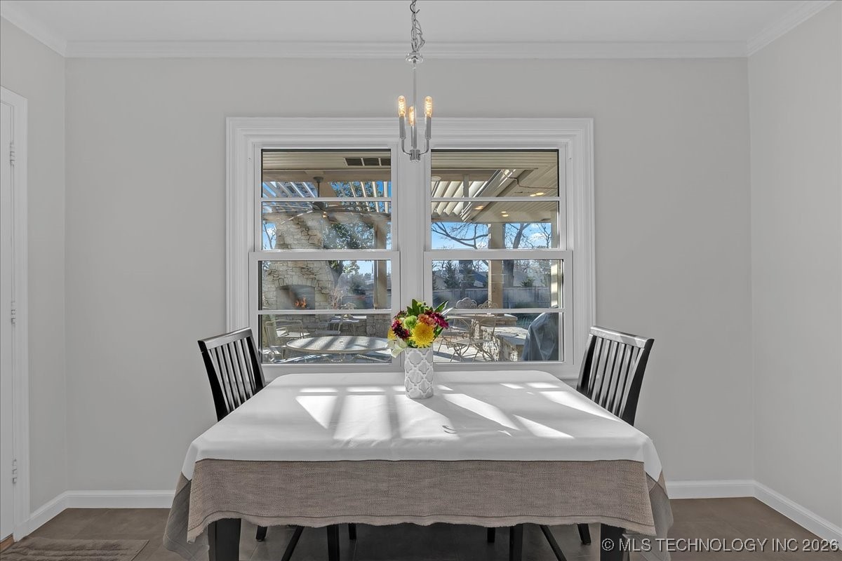 2242 E 33rd Street Property Photo 29