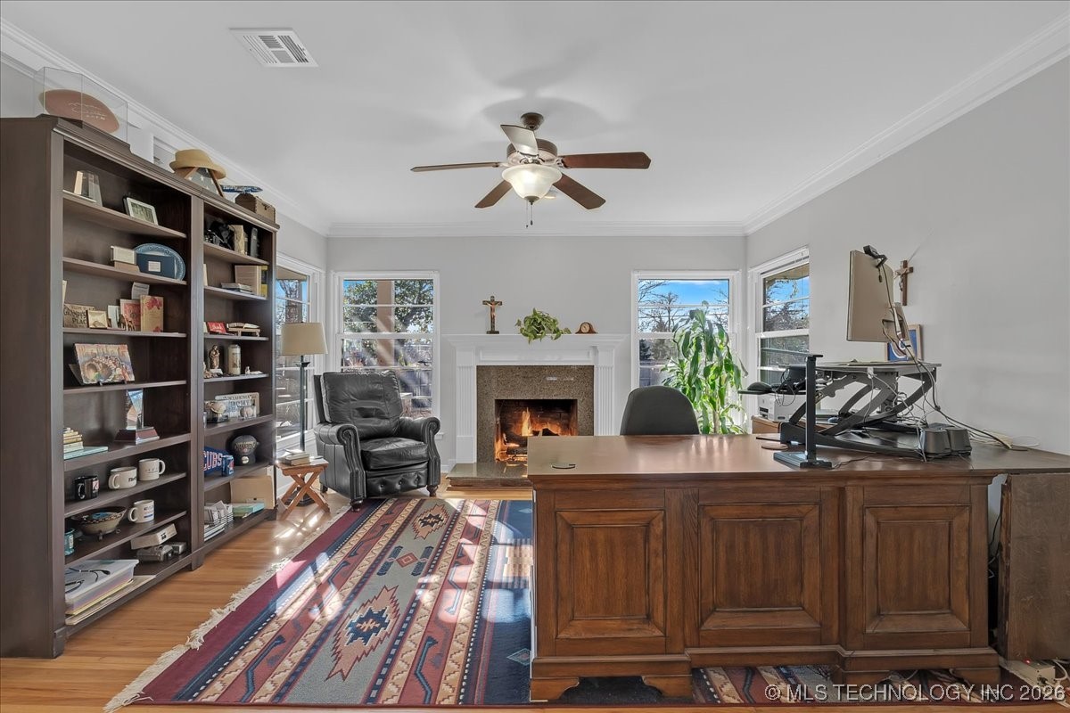 2242 E 33rd Street Property Photo 31