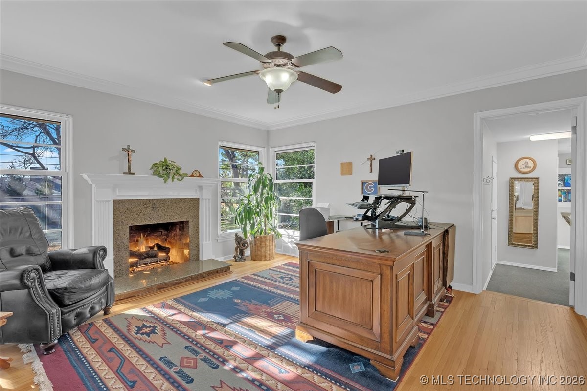 2242 E 33rd Street Property Photo 32